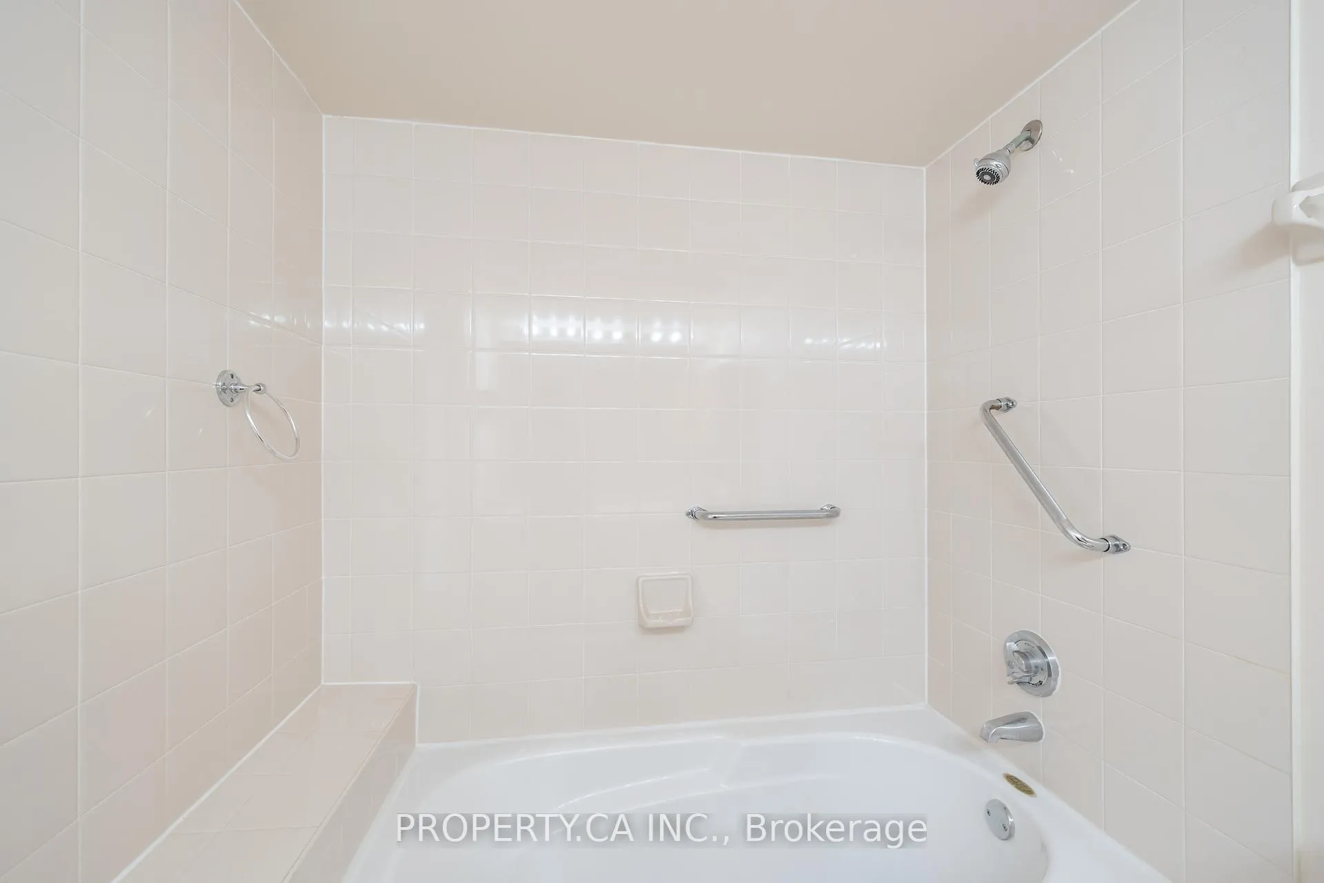 Photo 25 of Unit 812, 25 Cumberland Lane, Ajax, South West — HOMEH