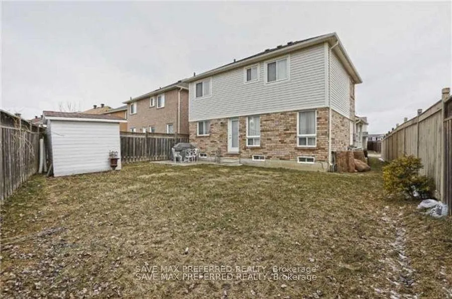 Photo 11 of 18 Mortimer Drive, Brampton, Fletcher's Meadow — HOMEH