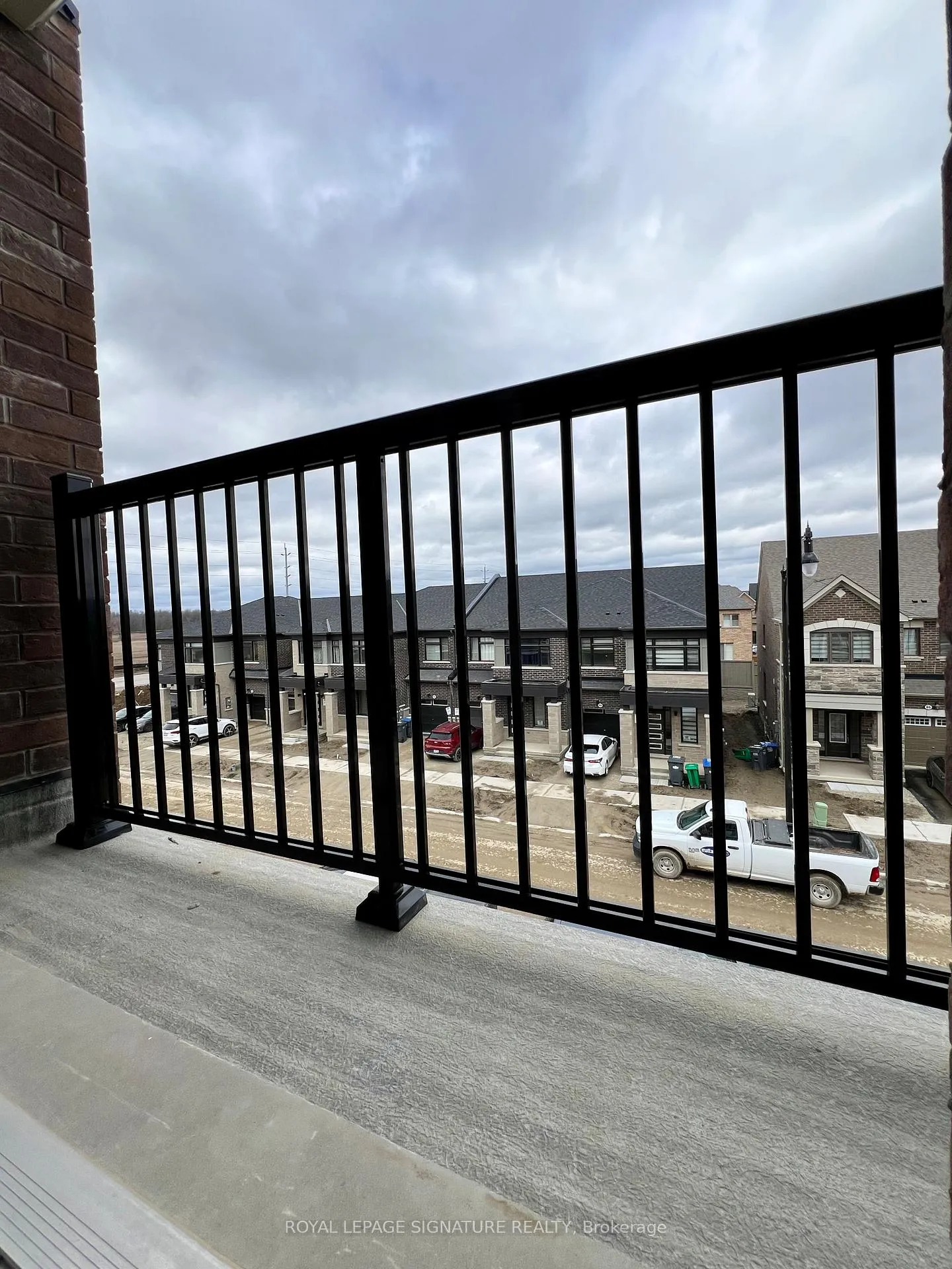 Photo 13 of 83 Keppel Circle, Brampton, Northwest Brampton — HOMEH