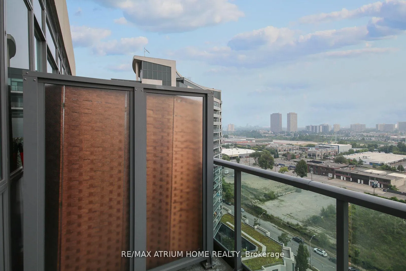Photo 10 of Unit Ph09, 35 Brian Peck Crescent, Toronto, Thorncliffe Park — HOMEH