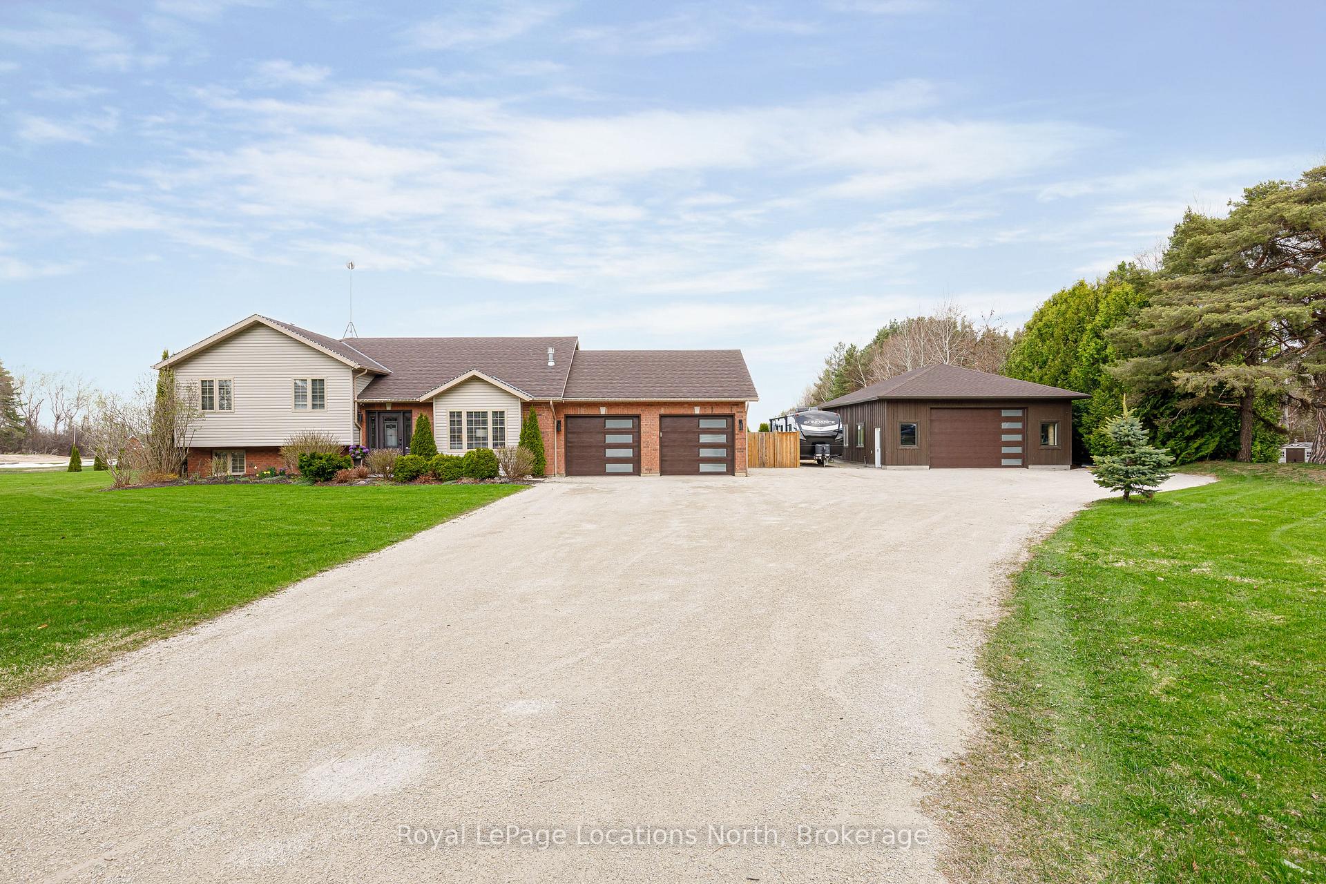 Photo 1 of 7286 36/37 Nottawasaga Side Road E, Clearview, Rural Clearview — HOMEH