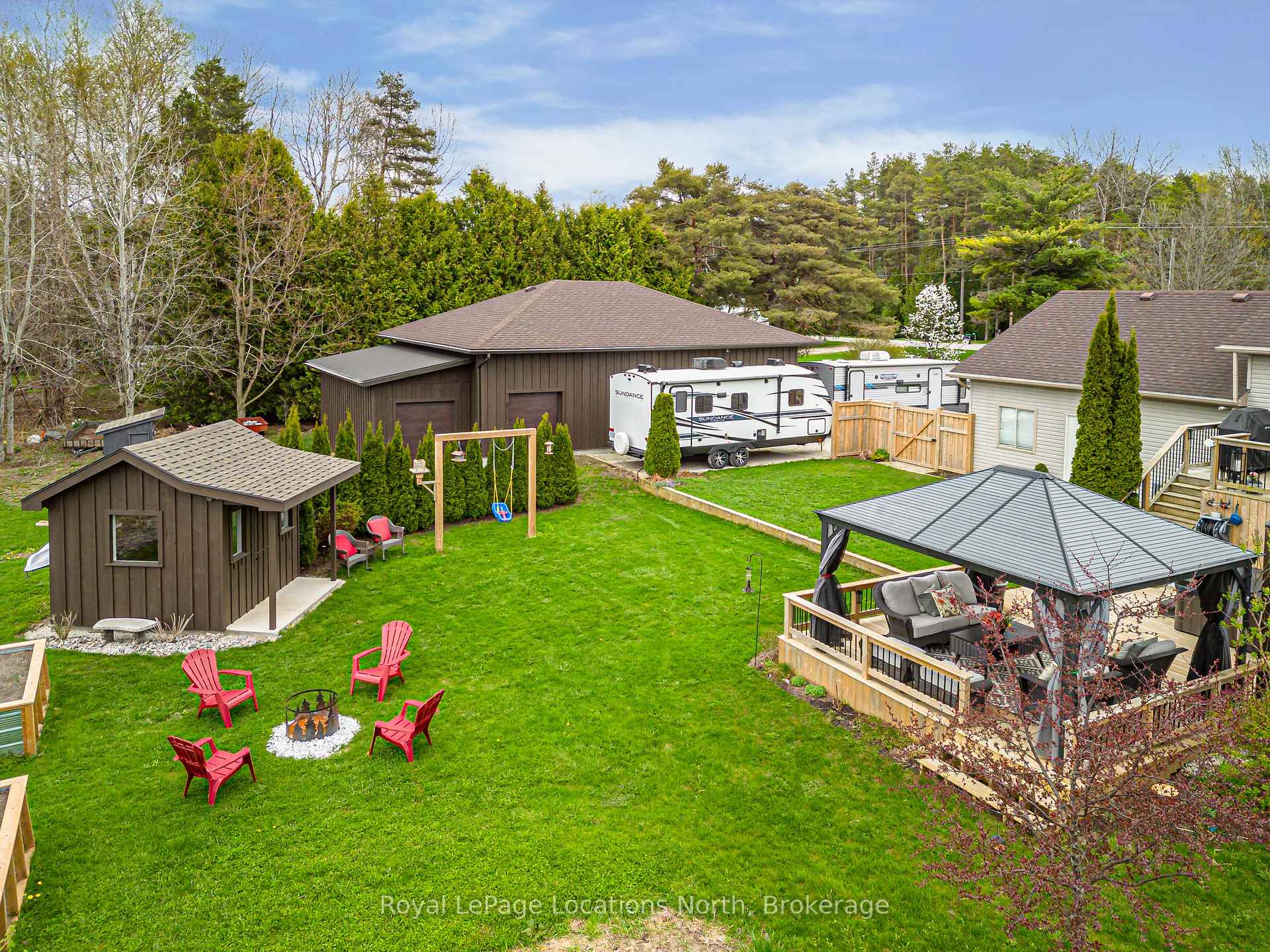 Photo 3 of 7286 36/37 Nottawasaga Side Road E, Clearview, Rural Clearview — HOMEH