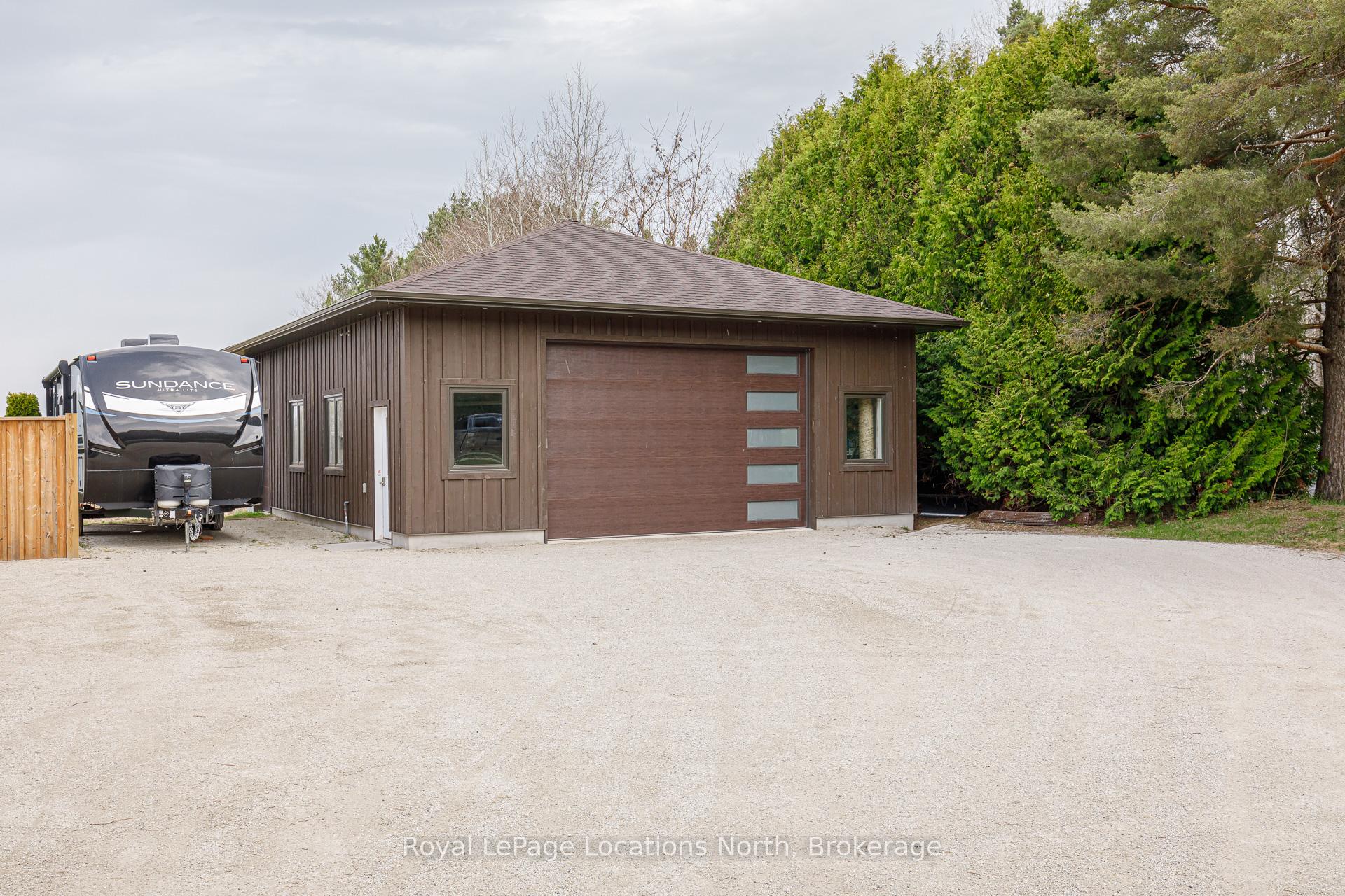 Photo 37 of 7286 36/37 Nottawasaga Side Road E, Clearview, Rural Clearview — HOMEH
