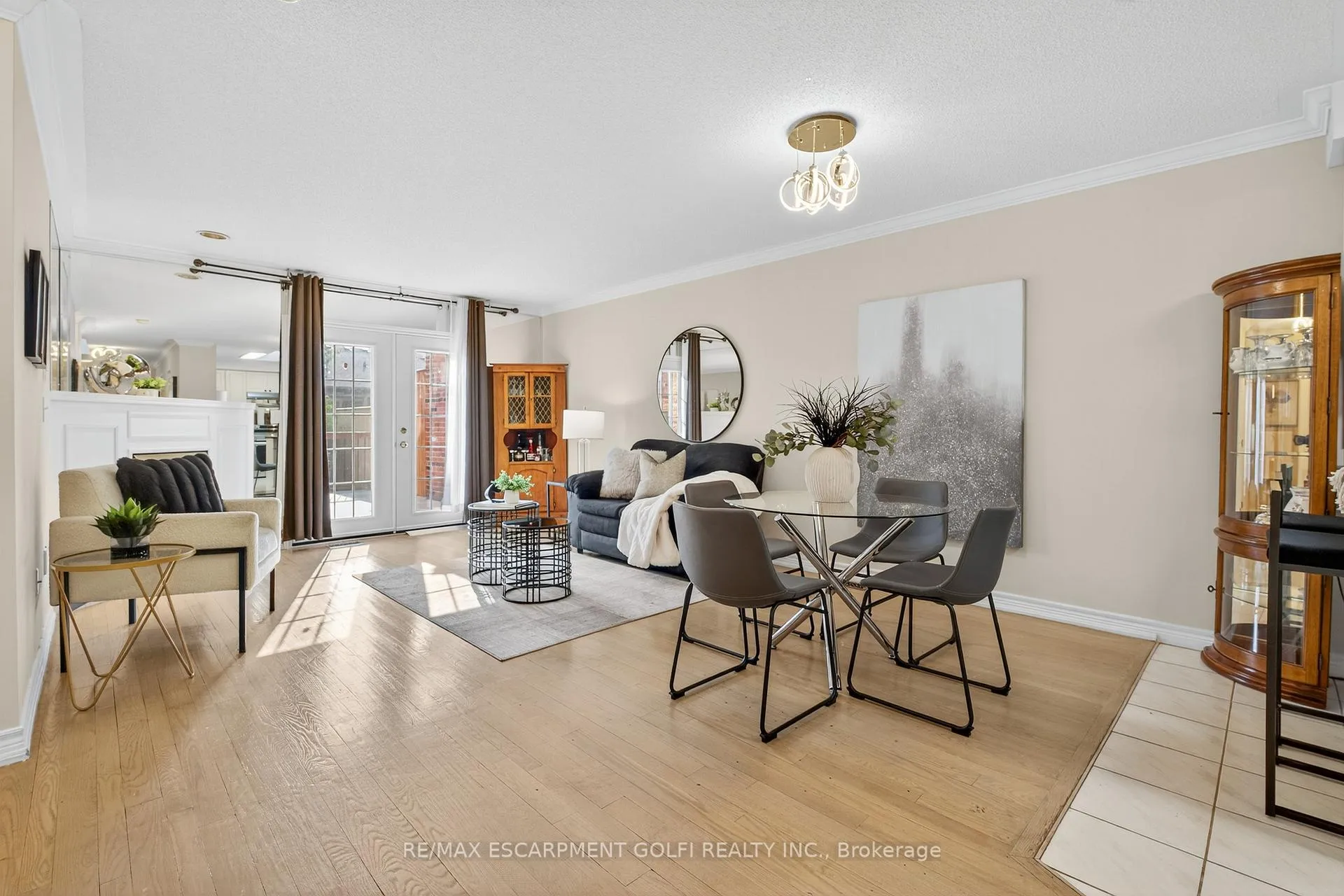 Photo 9 of Unit 2, 810 Golf Links Road, Hamilton, Ancaster — HOMEH