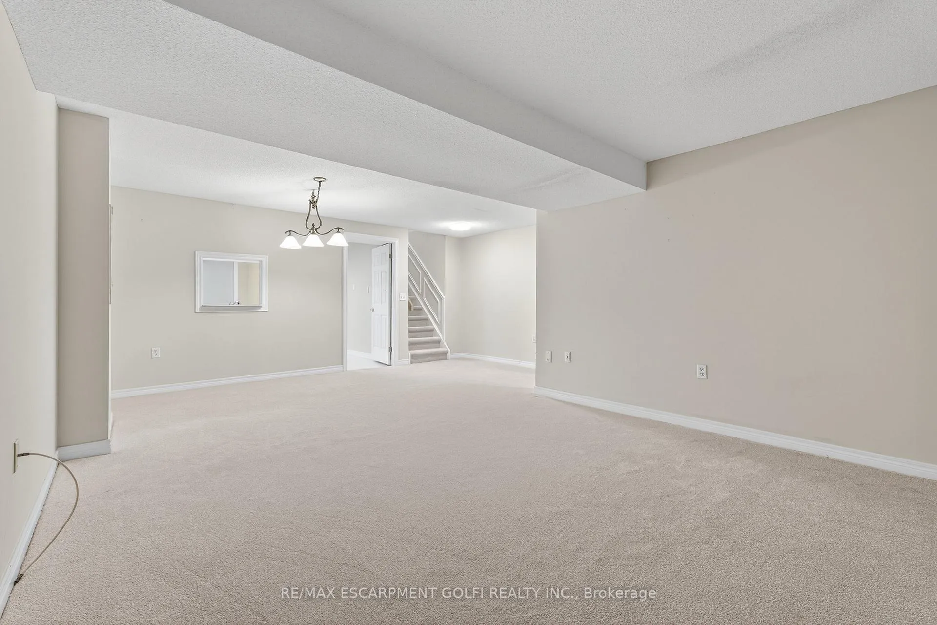 Photo 27 of Unit 2, 810 Golf Links Road, Hamilton, Ancaster — HOMEH