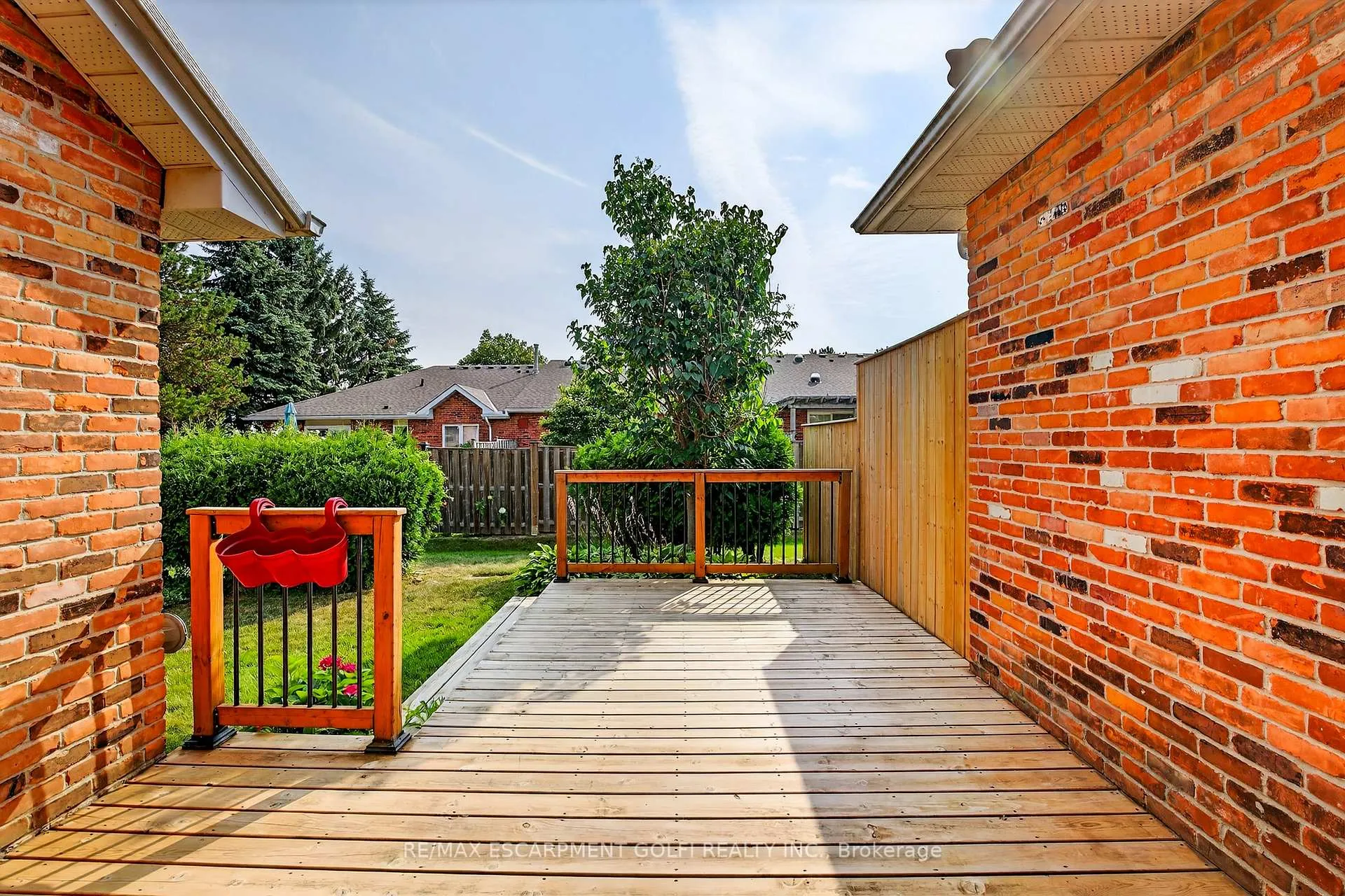 Photo 34 of Unit 2, 810 Golf Links Road, Hamilton, Ancaster — HOMEH