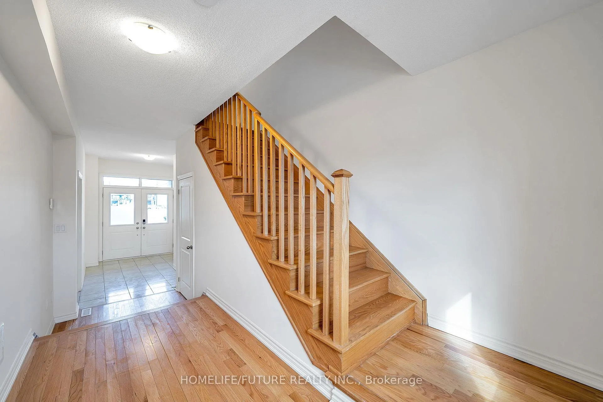 Photo 5 of 7 Coppini Lane, Ajax, South East — HOMEH