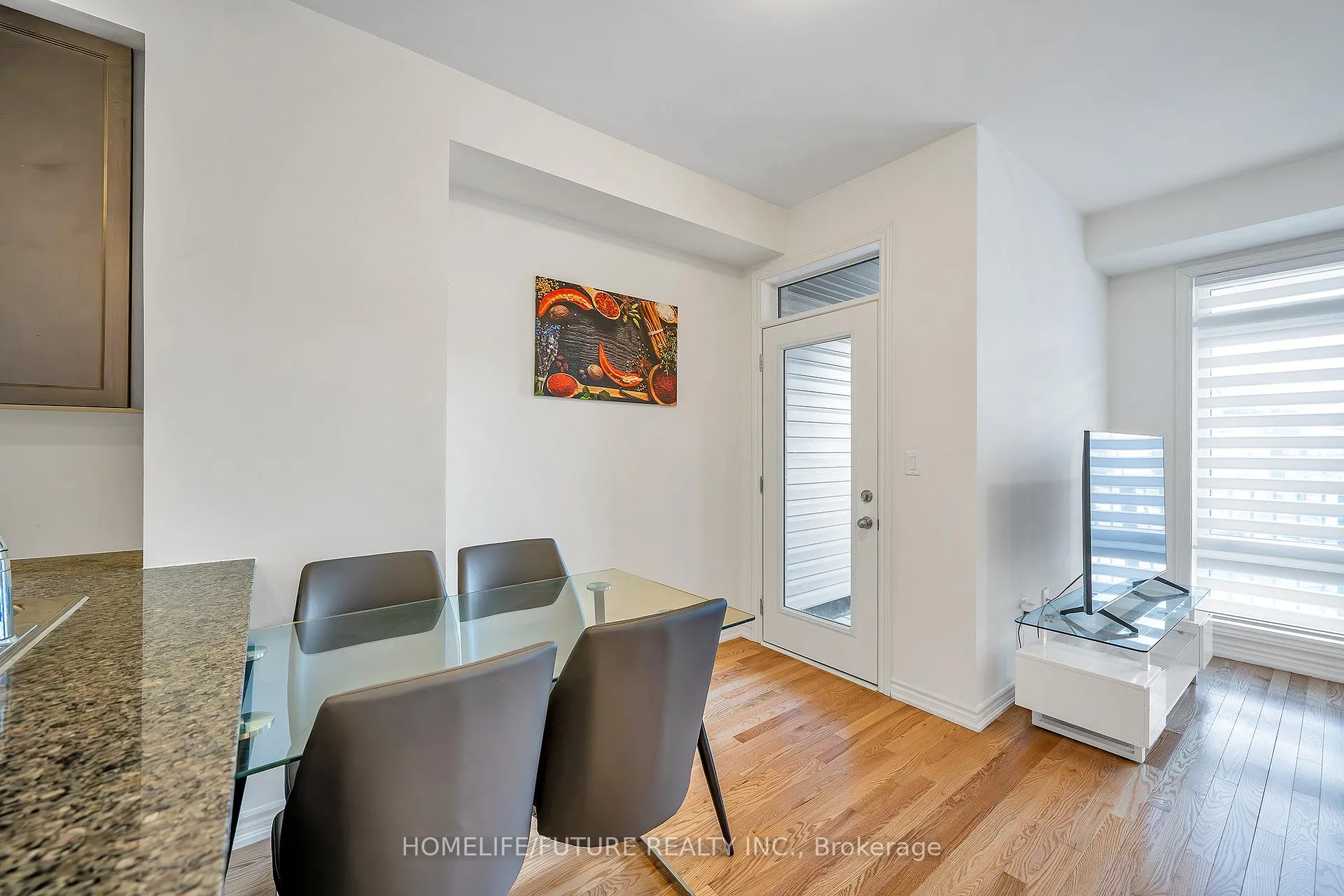 Photo 10 of 7 Coppini Lane, Ajax, South East — HOMEH