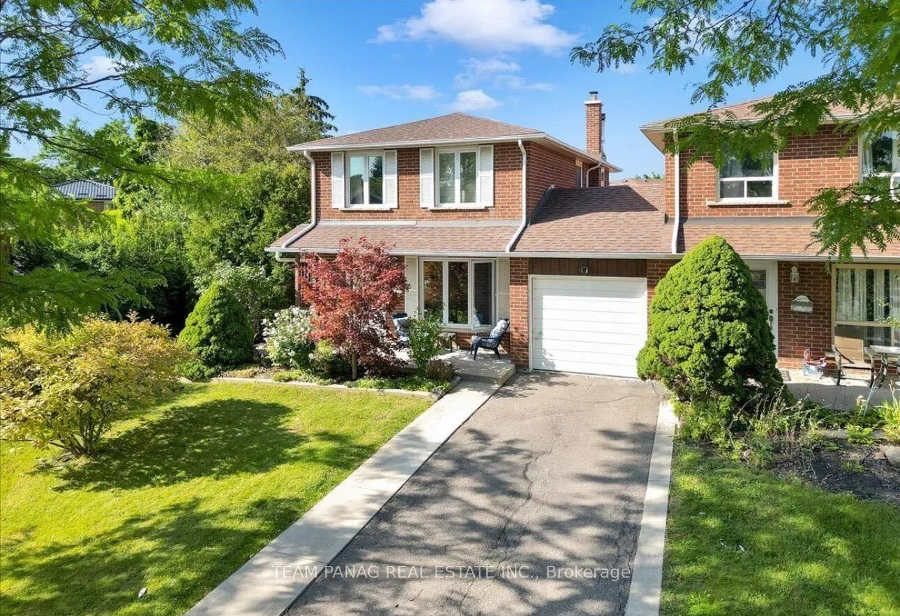 Photo 1 of 18 Medina Place, Brampton, Central Park — HOMEH