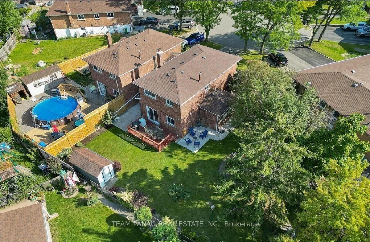Photo 13 of 18 Medina Place, Brampton, Central Park — HOMEH
