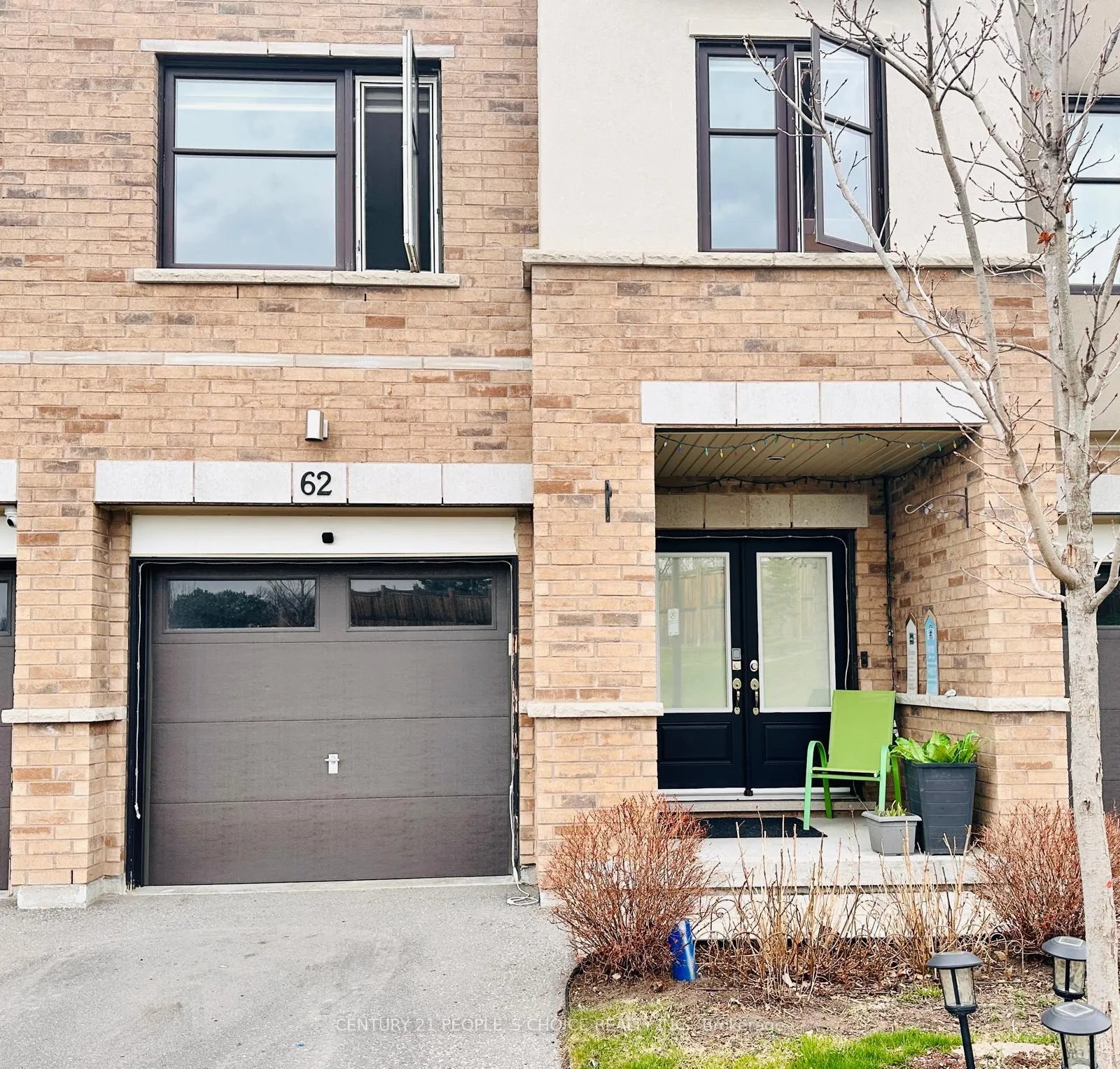 Front of 62 Jerseyville Way