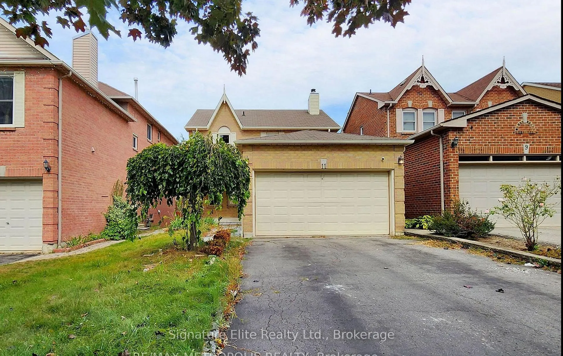 Photo 1 of 11 Noake Crescent, Ajax, Central — HOMEH