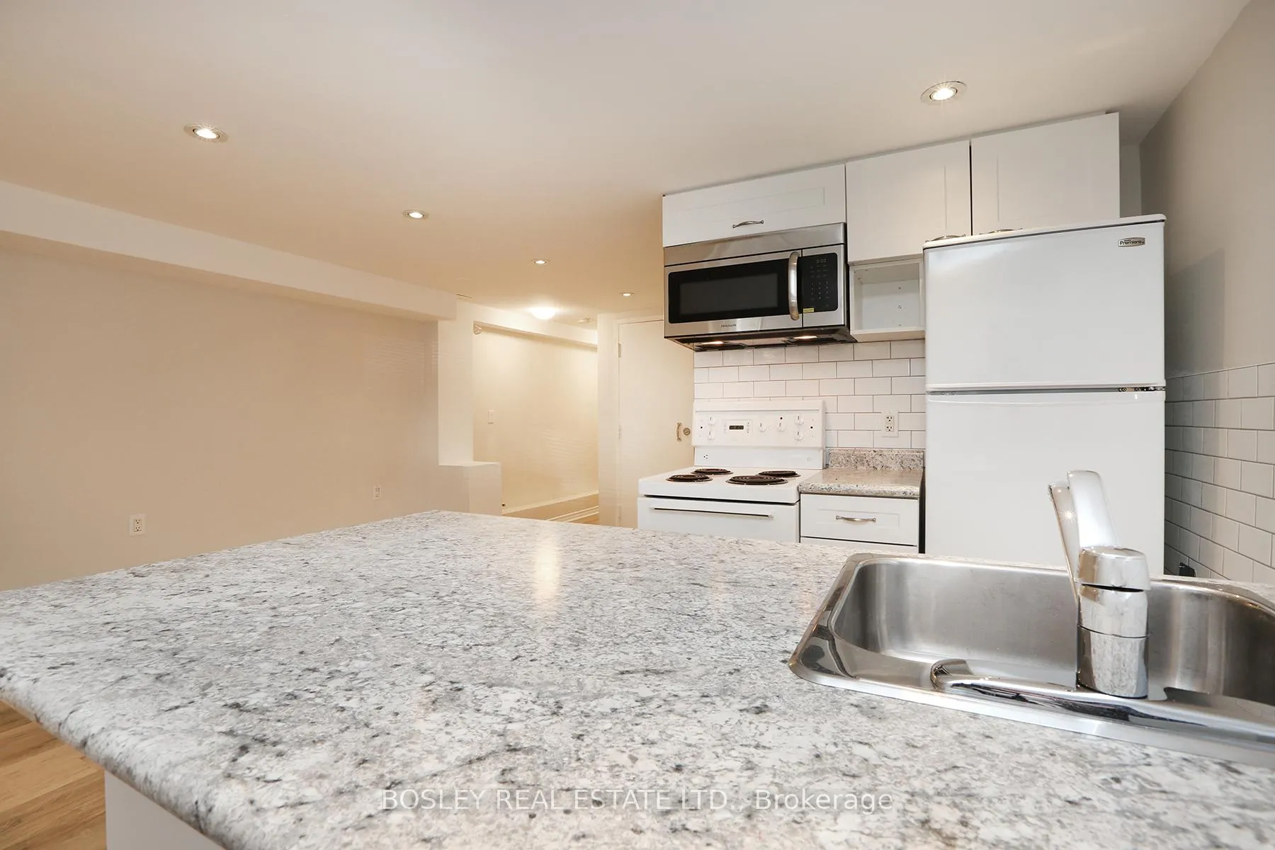 Photo 7 of Unit Lower Level, 18 Preston Place, Toronto, Lawrence Park North — HOMEH
