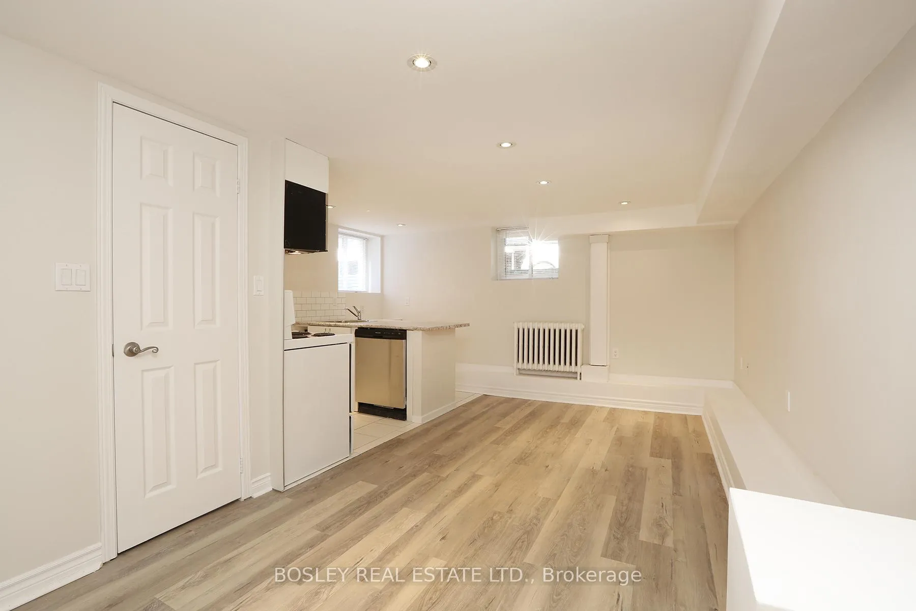 Photo 9 of Unit Lower Level, 18 Preston Place, Toronto, Lawrence Park North — HOMEH