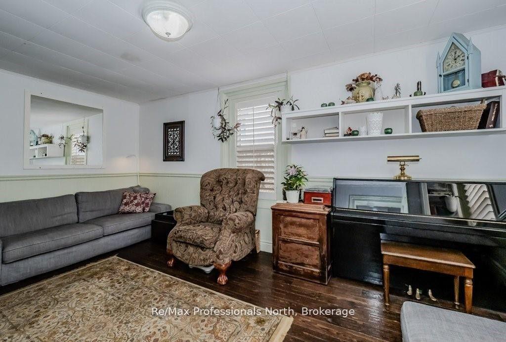 Photo 5 of 120 David Street, Gravenhurst, Muskoka (S) — HOMEH