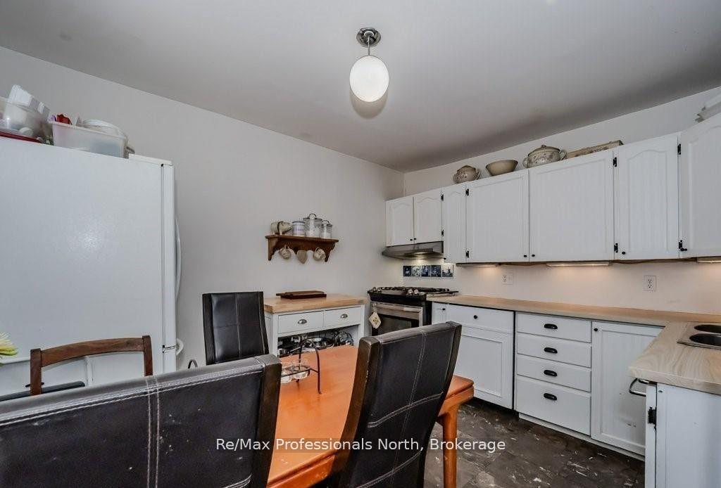 Photo 7 of 120 David Street, Gravenhurst, Muskoka (S) — HOMEH