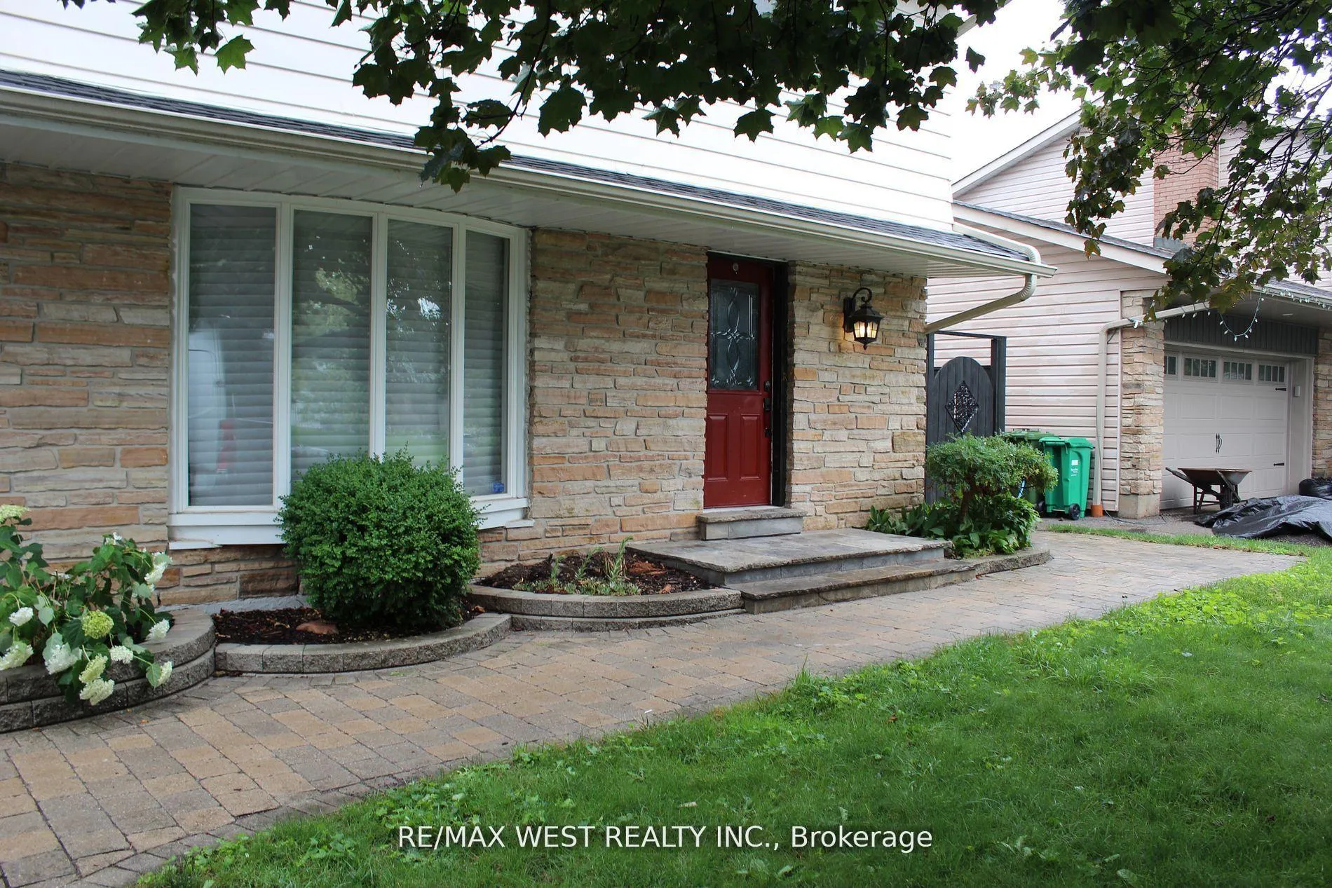 Front of 139 Mellow Crescent