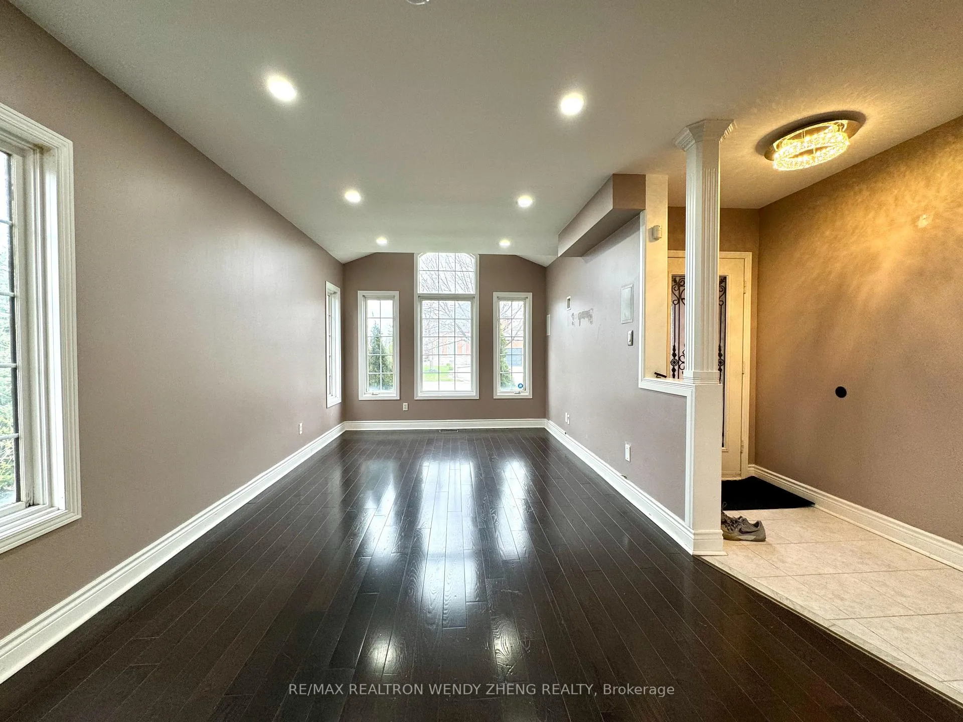 Photo 4 of Unit Upper, 1 Barleyfield Road, Brampton, Sandringham-Wellington — HOMEH