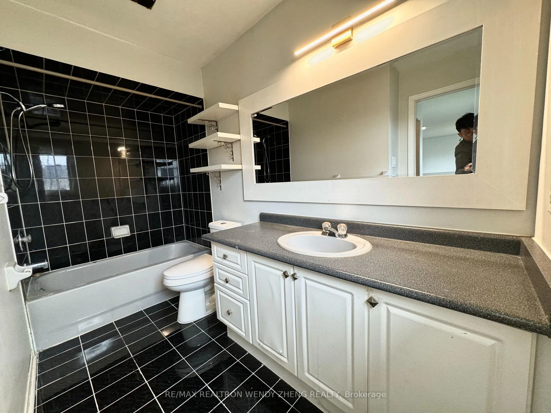 Photo 17 of Unit Upper, 1 Barleyfield Road, Brampton, Sandringham-Wellington — HOMEH