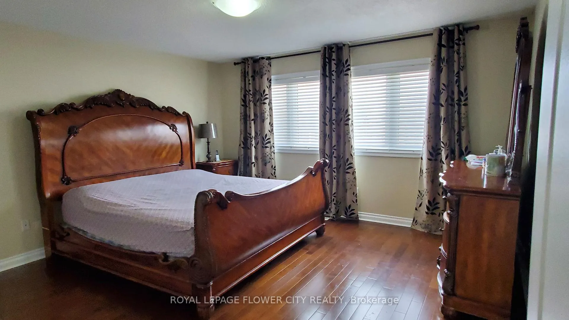 Photo 6 of 158 Willow Park Drive, Brampton, Sandringham-Wellington — HOMEH