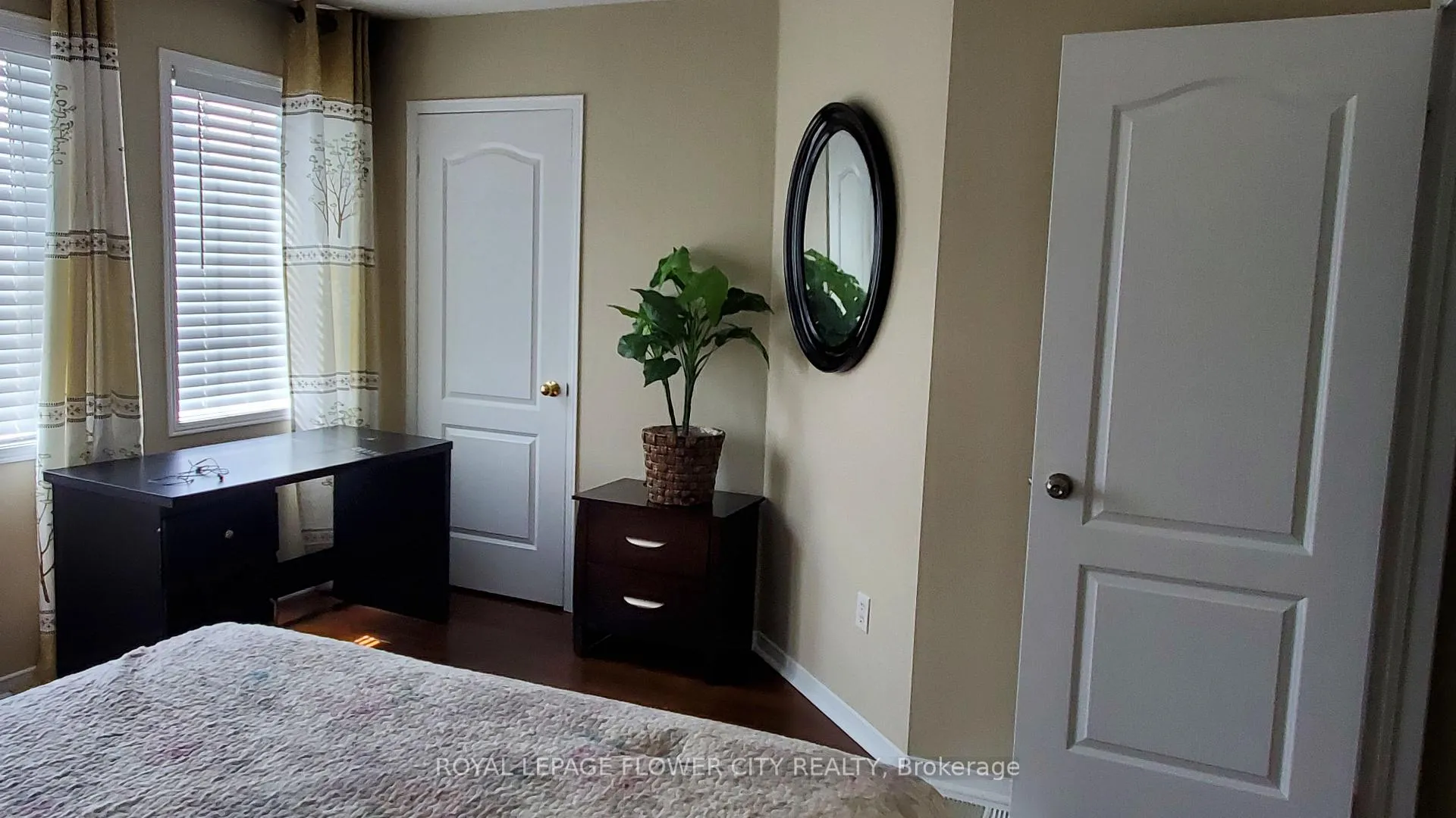 Photo 8 of 158 Willow Park Drive, Brampton, Sandringham-Wellington — HOMEH