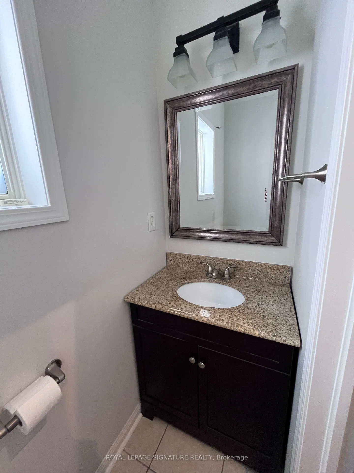 Photo 14 of 20 Deangelis Avenue, Caledon, Bolton West — HOMEH