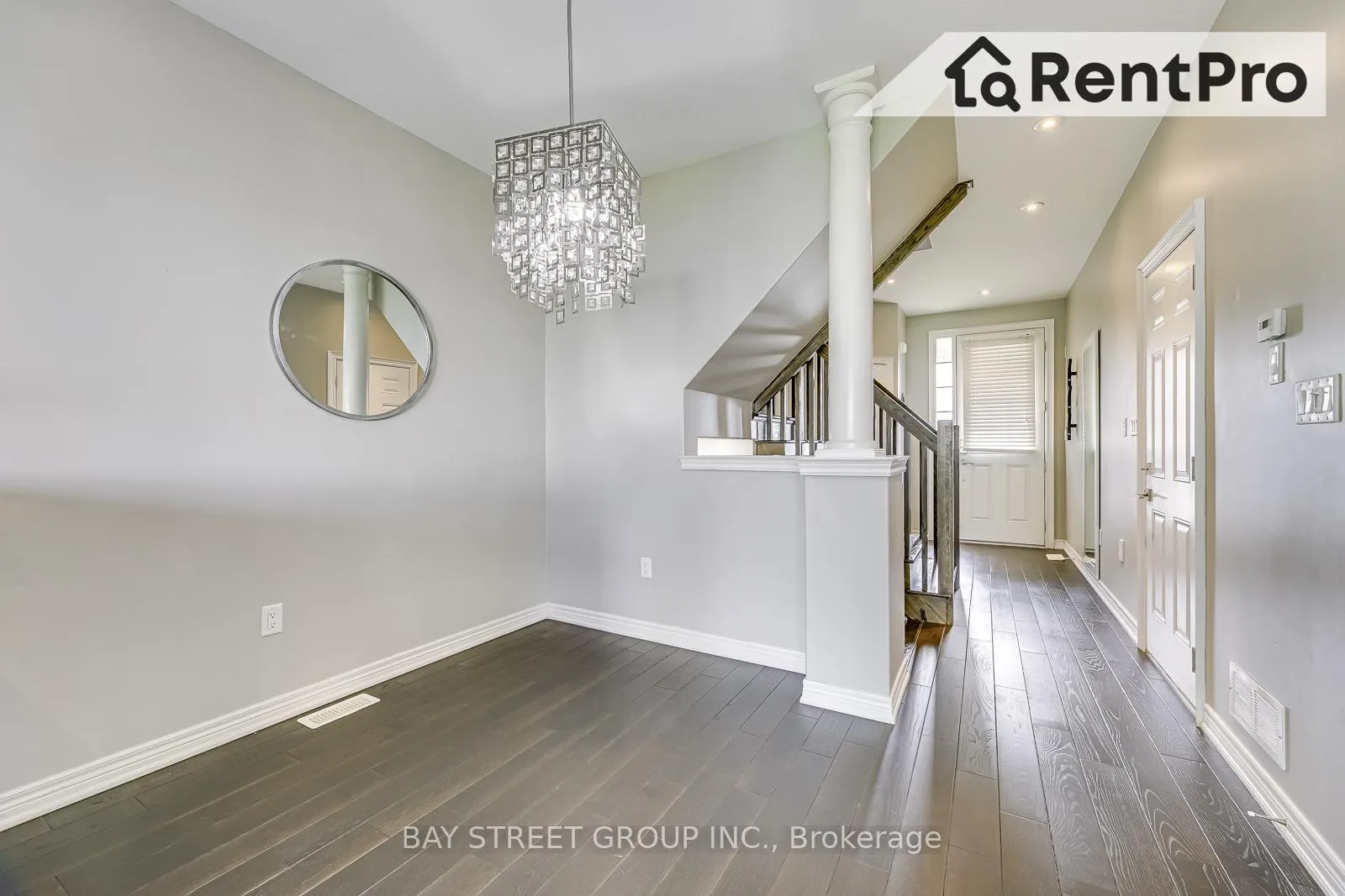 Photo 5 of 39 Sexton Crescent, Hamilton, Ancaster — HOMEH