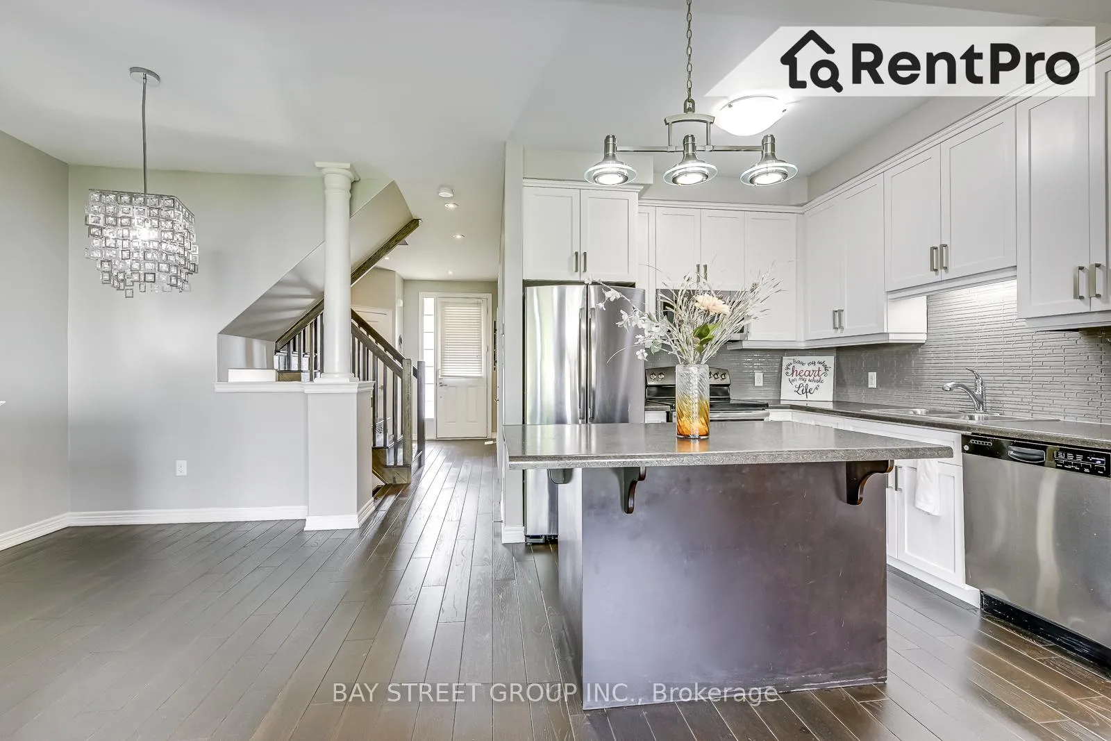 Photo 6 of 39 Sexton Crescent, Hamilton, Ancaster — HOMEH
