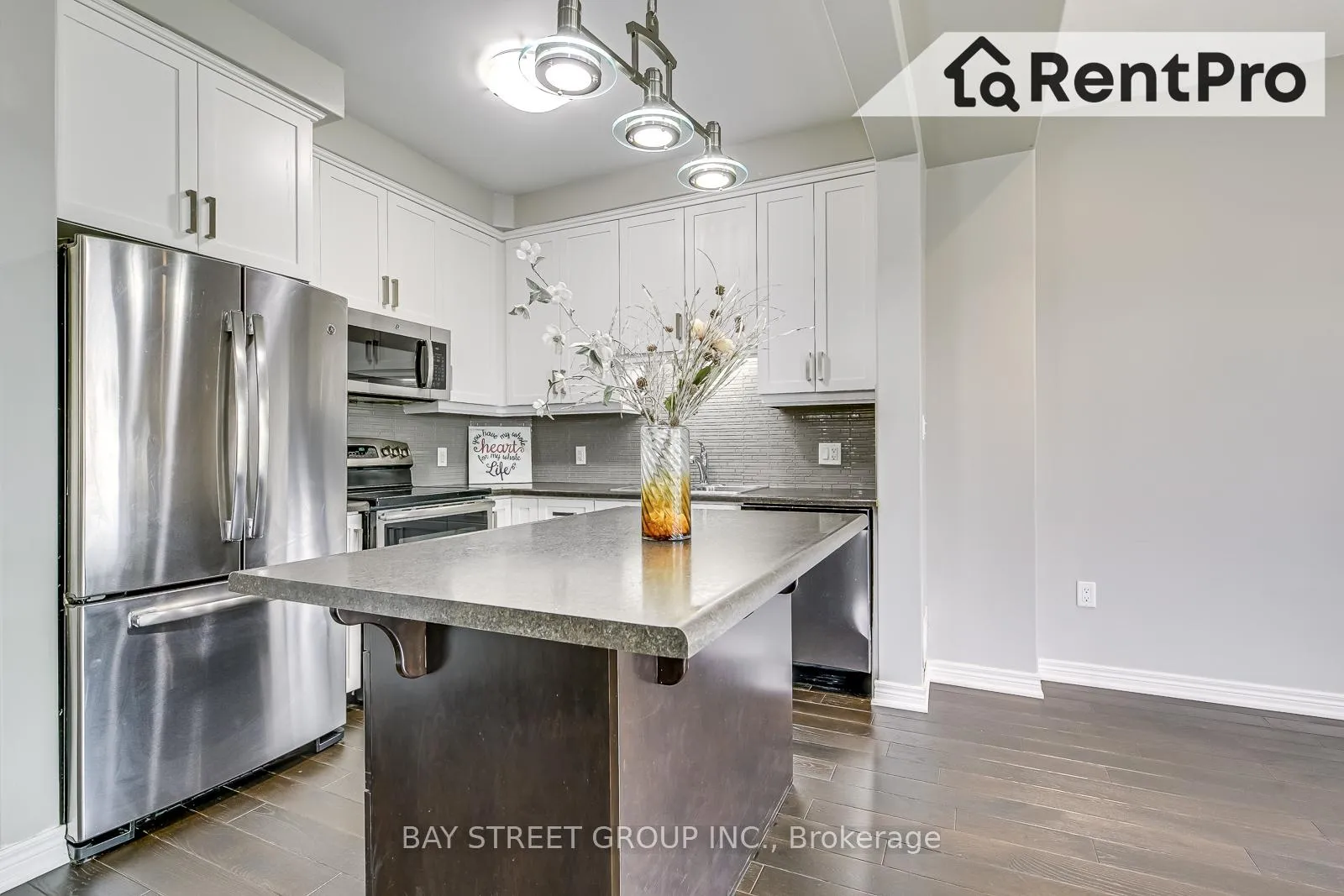 Photo 7 of 39 Sexton Crescent, Hamilton, Ancaster — HOMEH