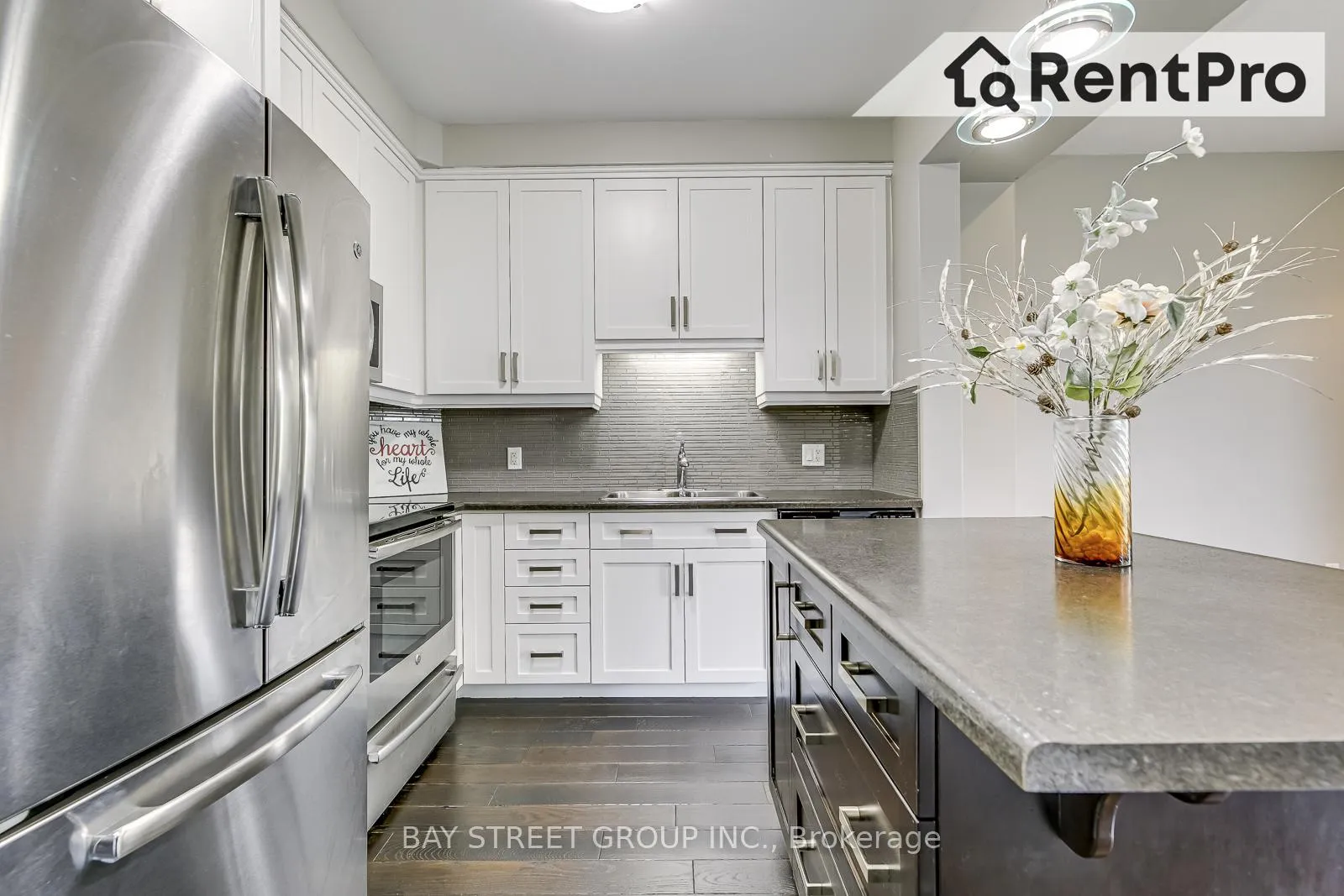 Photo 8 of 39 Sexton Crescent, Hamilton, Ancaster — HOMEH