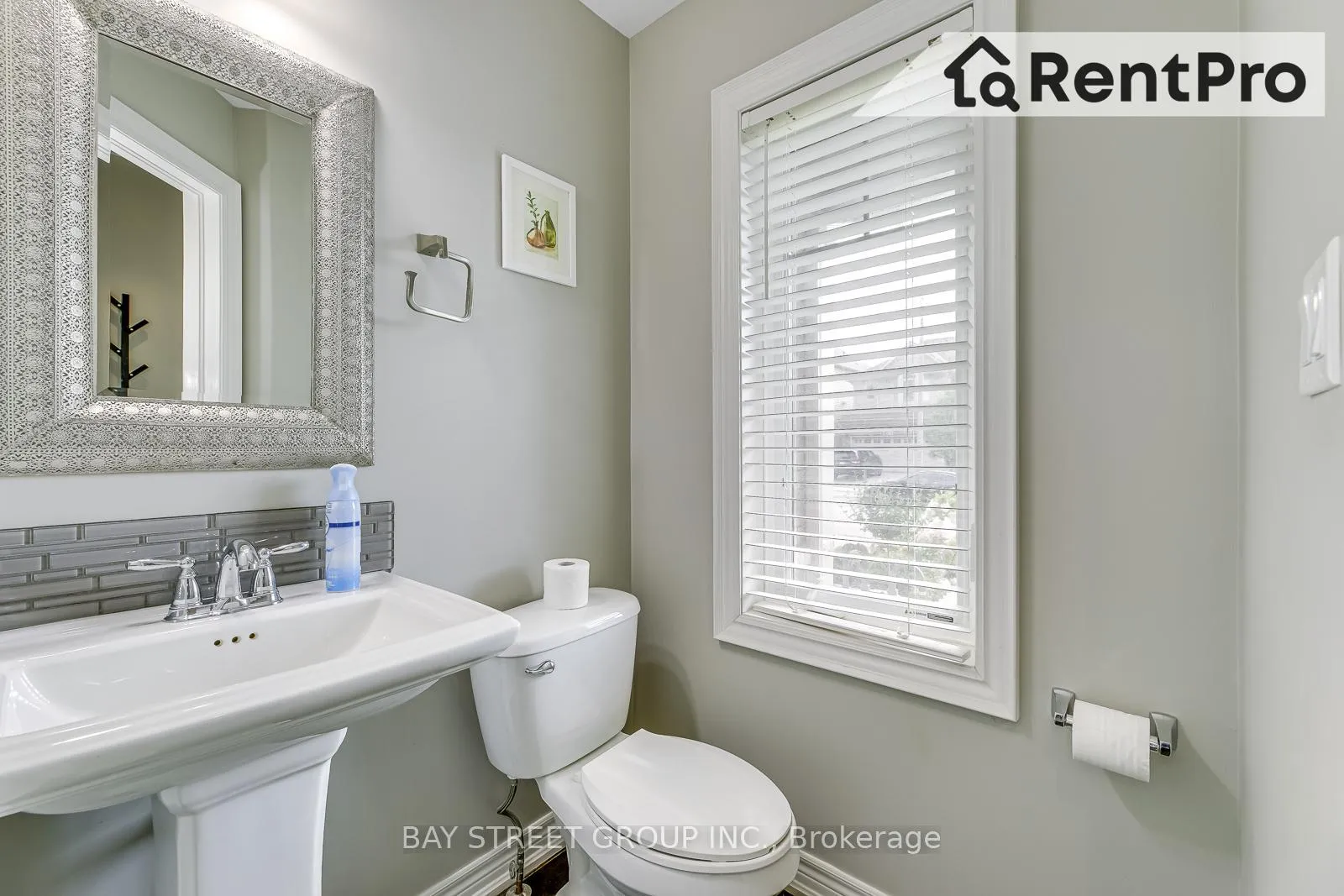Photo 15 of 39 Sexton Crescent, Hamilton, Ancaster — HOMEH