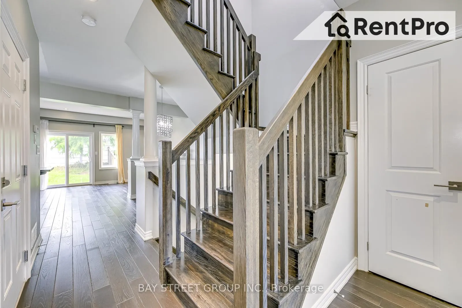 Photo 16 of 39 Sexton Crescent, Hamilton, Ancaster — HOMEH