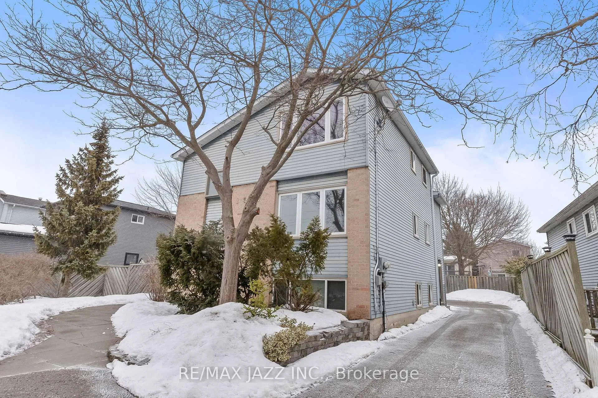Photo 2 of Unit Unit 2, 1397 Ritson Road S, Oshawa, Lakeview — HOMEH