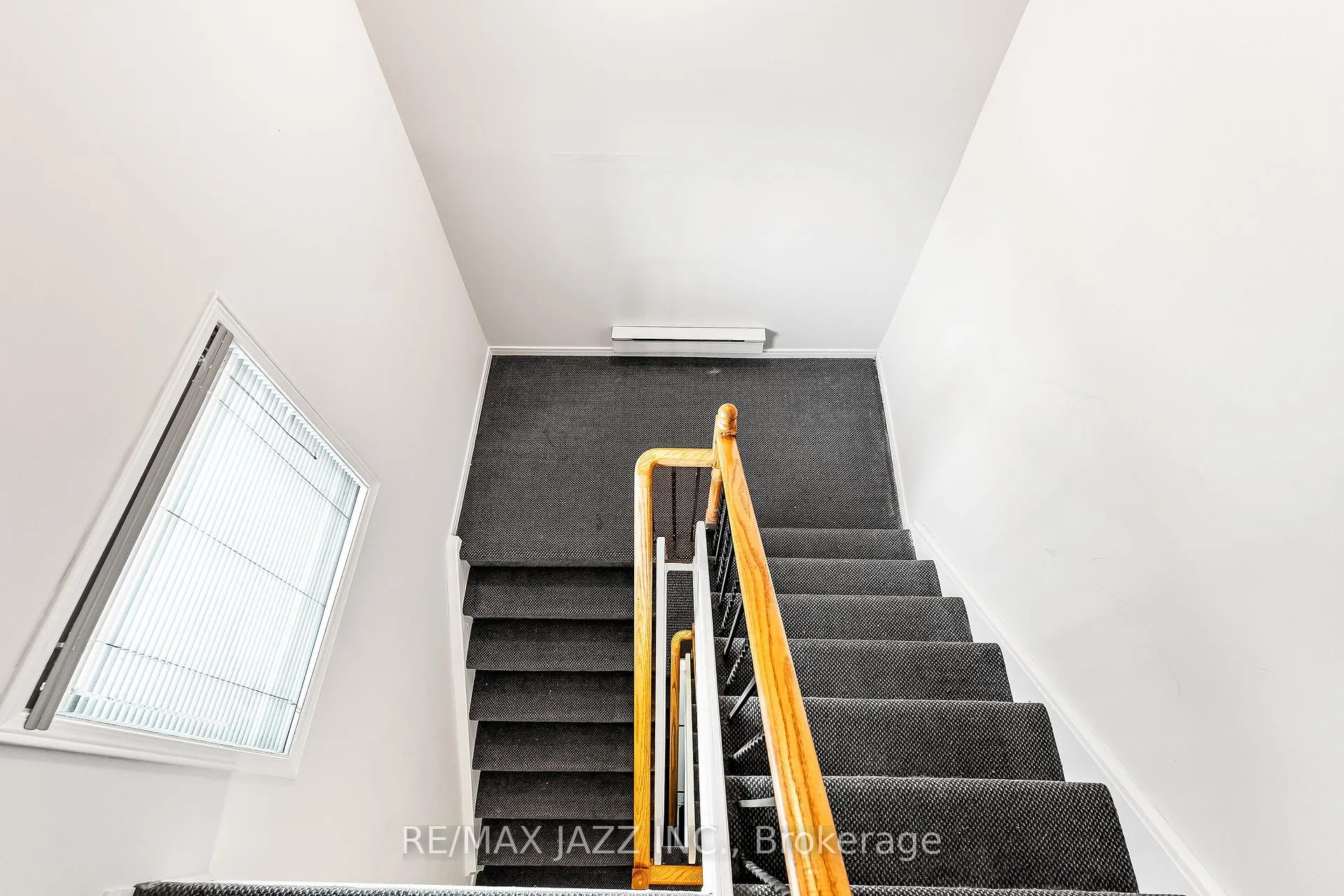 Photo 6 of Unit Unit 2, 1397 Ritson Road S, Oshawa, Lakeview — HOMEH