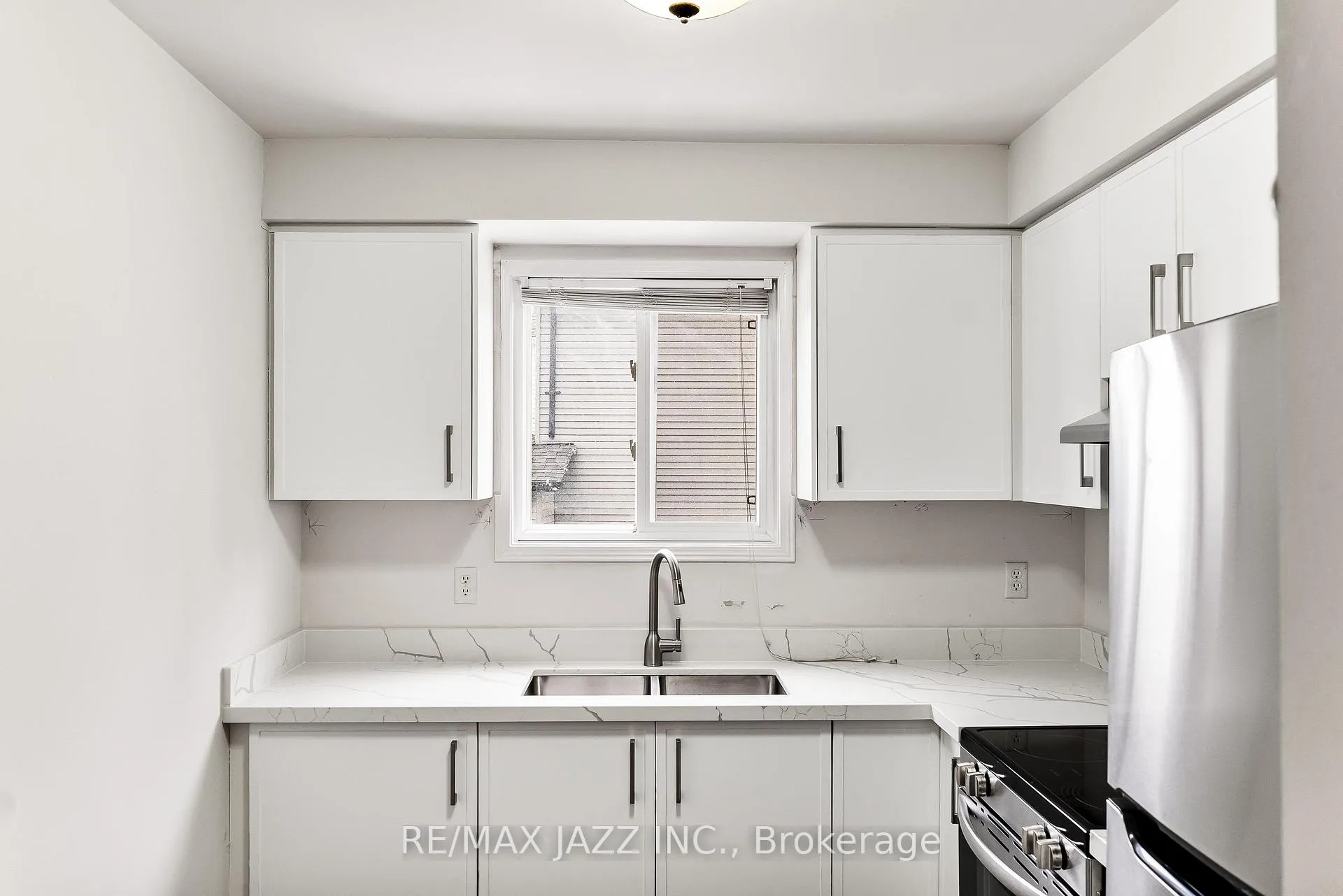 Photo 14 of Unit Unit 2, 1397 Ritson Road S, Oshawa, Lakeview — HOMEH