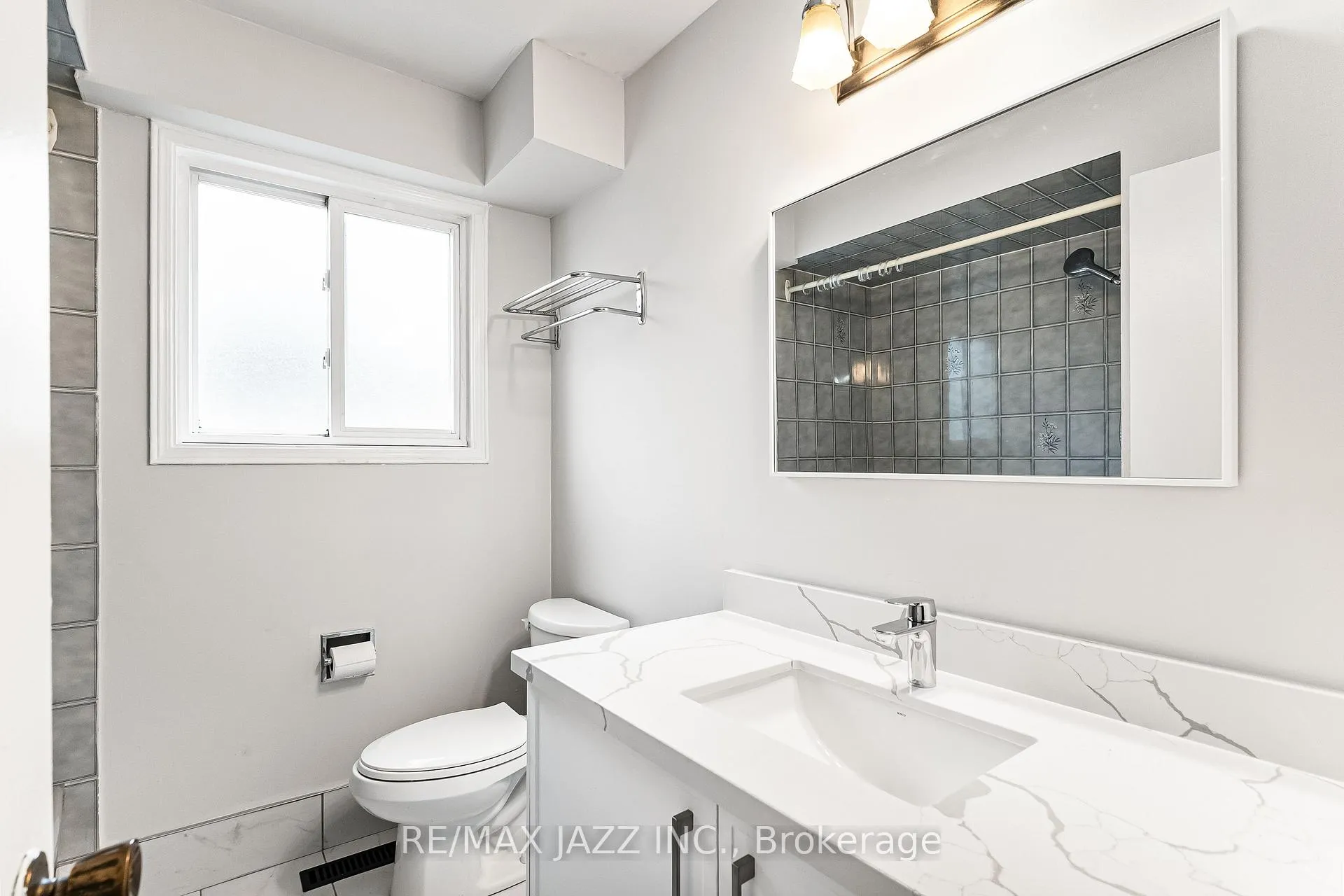 Photo 17 of Unit Unit 2, 1397 Ritson Road S, Oshawa, Lakeview — HOMEH