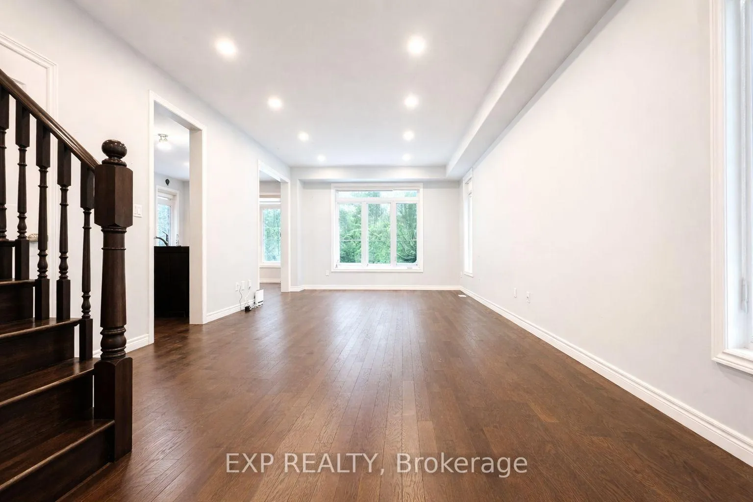 Photo 4 of Unit Upper, 127 Elmbank Trail, Kitchener — HOMEH