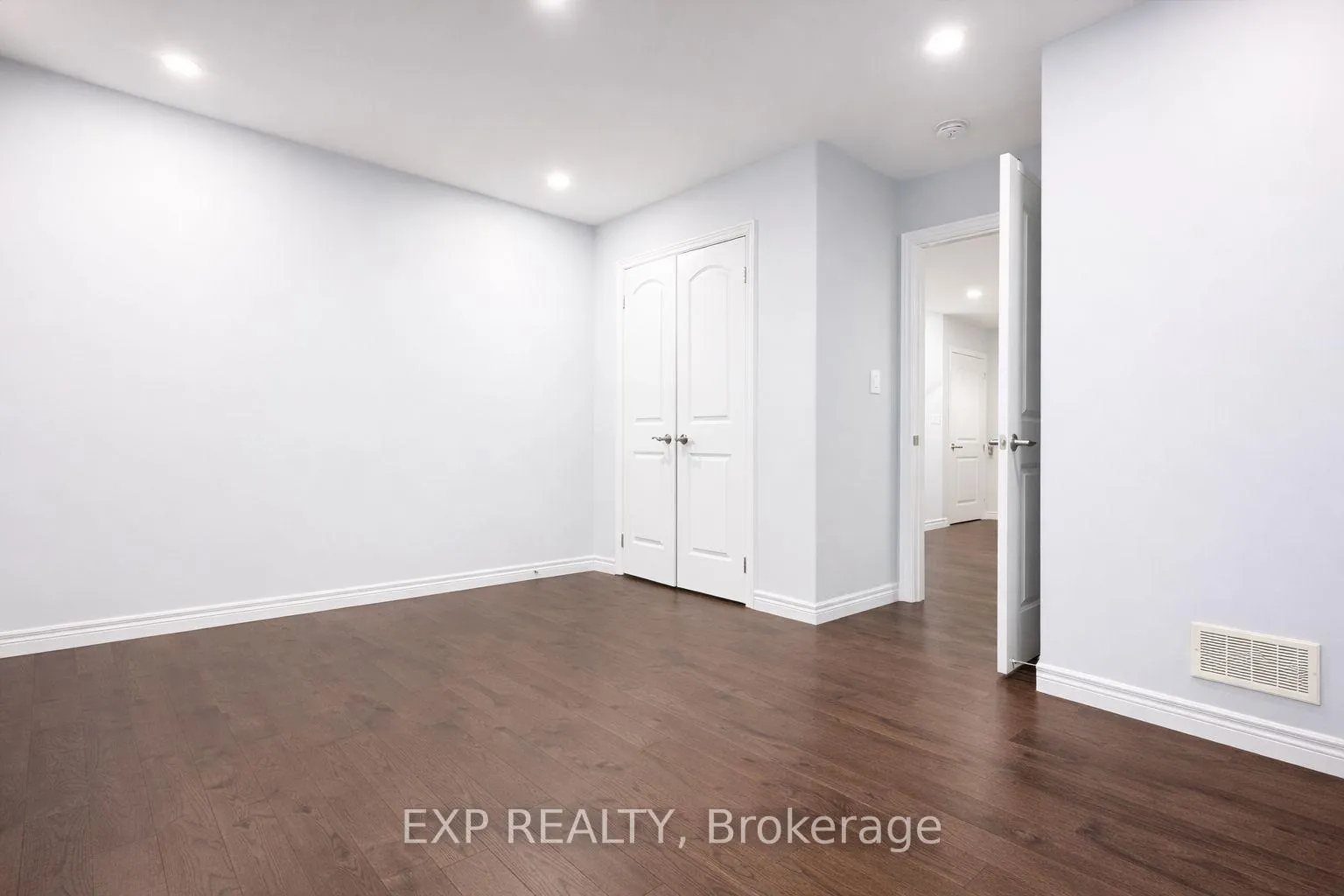 Photo 26 of Unit Upper, 127 Elmbank Trail, Kitchener — HOMEH
