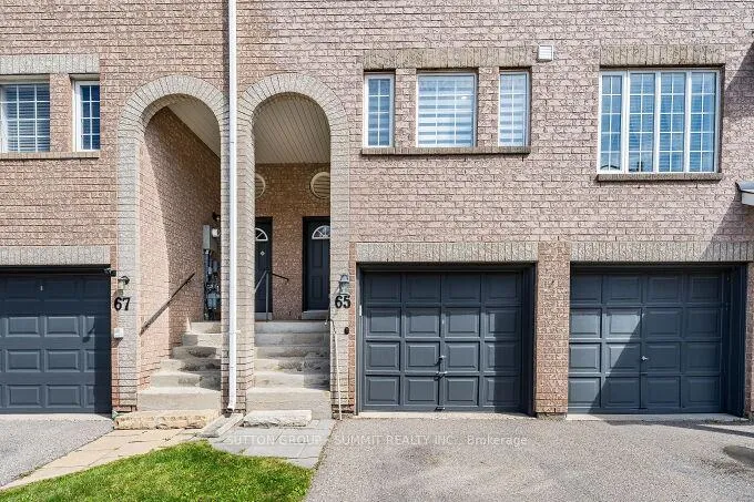 Photo 3 of 65 Spadina Road, Brampton, Brampton West — HOMEH