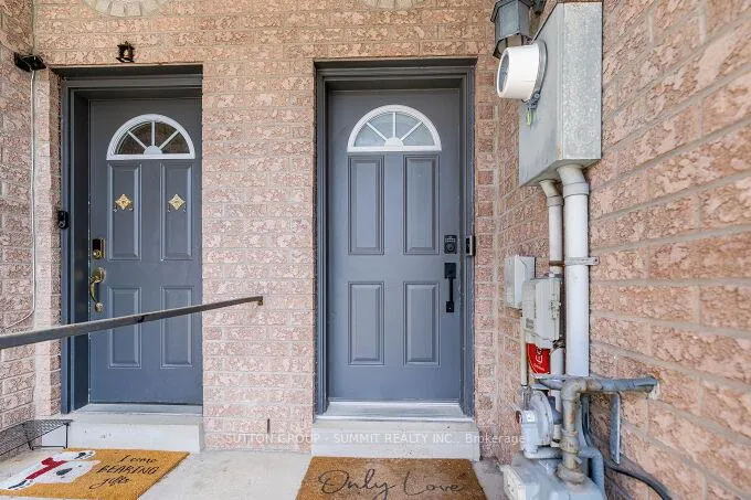 Photo 4 of 65 Spadina Road, Brampton, Brampton West — HOMEH