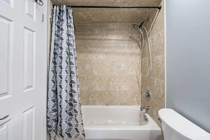 Photo 32 of 65 Spadina Road, Brampton, Brampton West — HOMEH