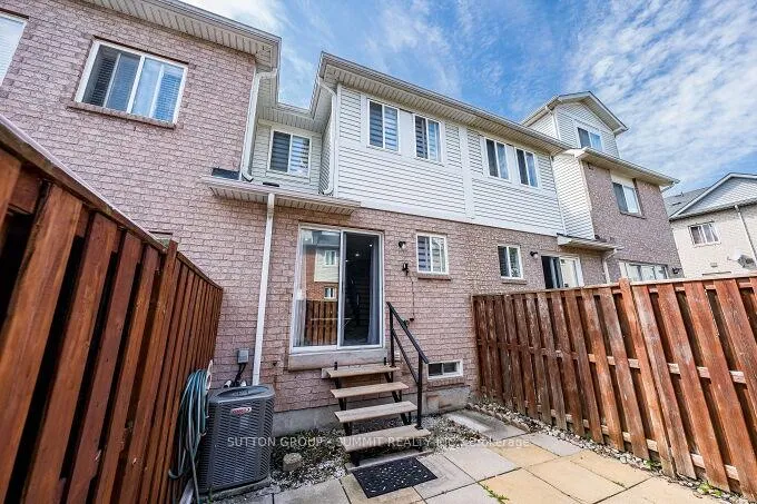 Photo 47 of 65 Spadina Road, Brampton, Brampton West — HOMEH