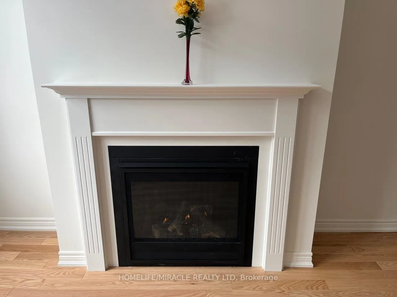 Photo 6 of 10 Queenpost Drive, Brampton, Credit Valley — HOMEH