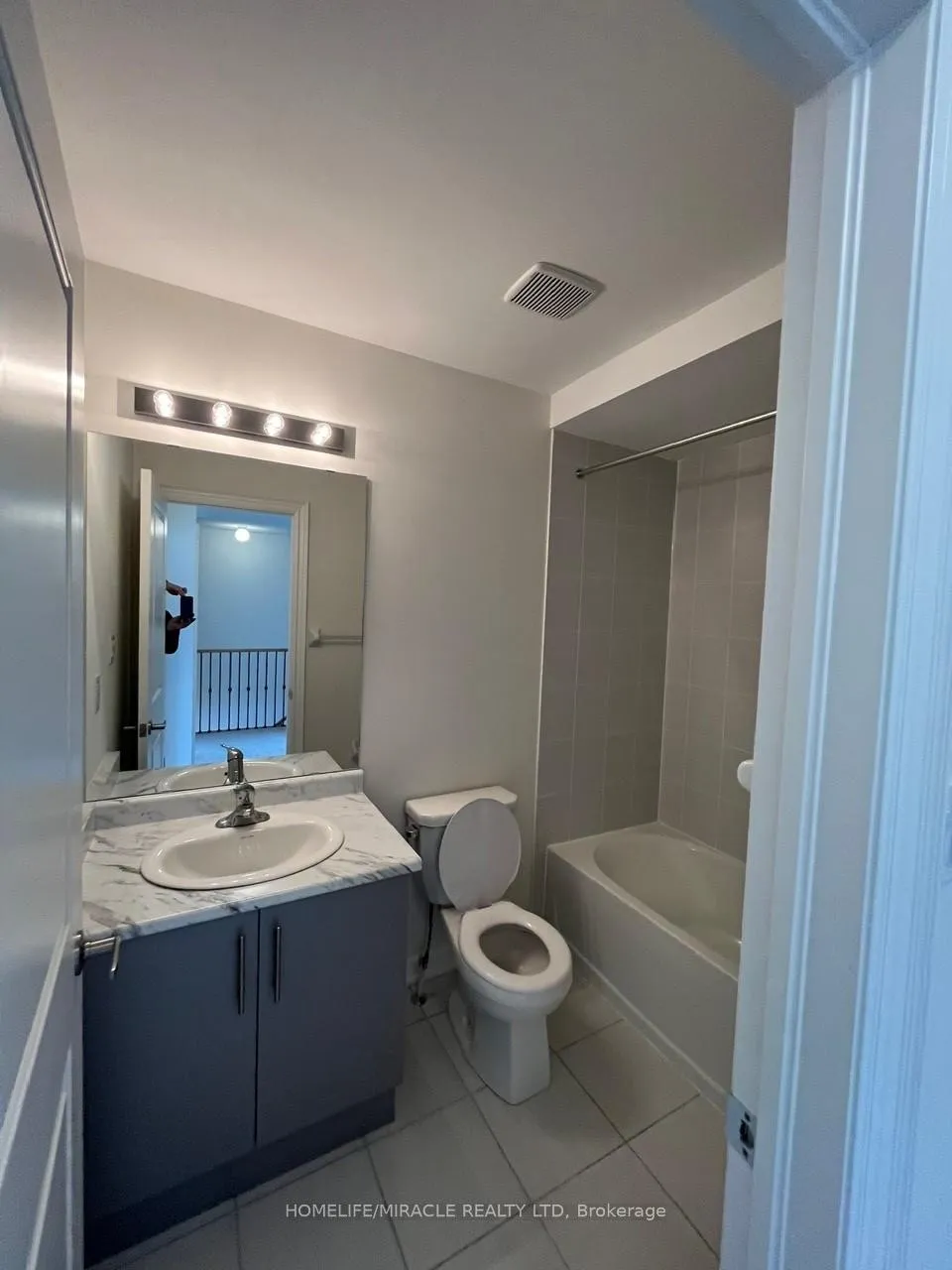 Photo 17 of 10 Queenpost Drive, Brampton, Credit Valley — HOMEH