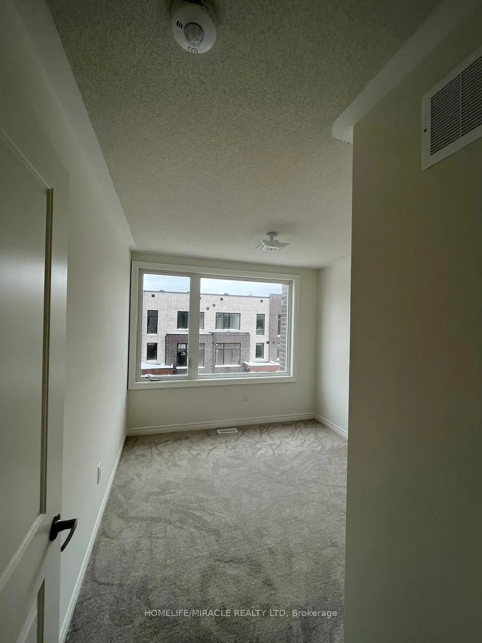 Photo 20 of 10 Queenpost Drive, Brampton, Credit Valley — HOMEH