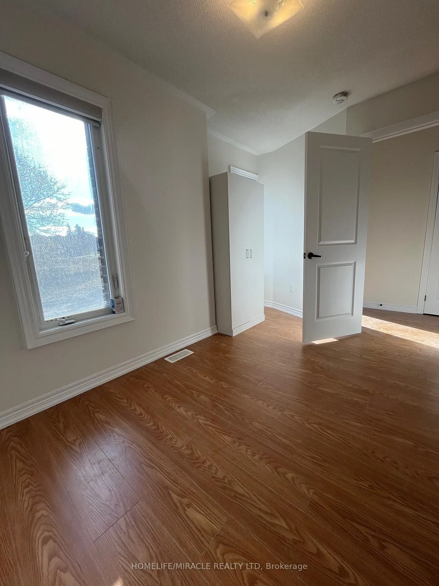 Photo 31 of 10 Queenpost Drive, Brampton, Credit Valley — HOMEH