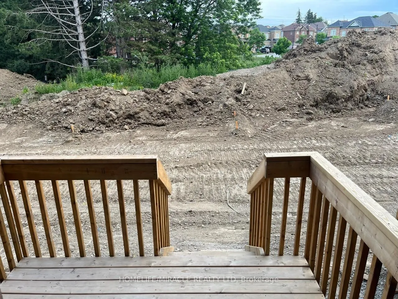 Photo 32 of 10 Queenpost Drive, Brampton, Credit Valley — HOMEH
