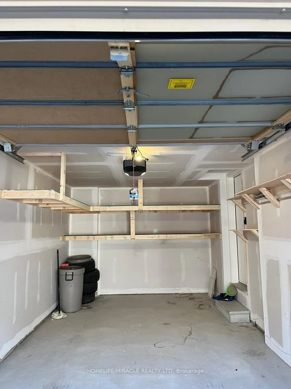 Photo 33 of 10 Queenpost Drive, Brampton, Credit Valley — HOMEH
