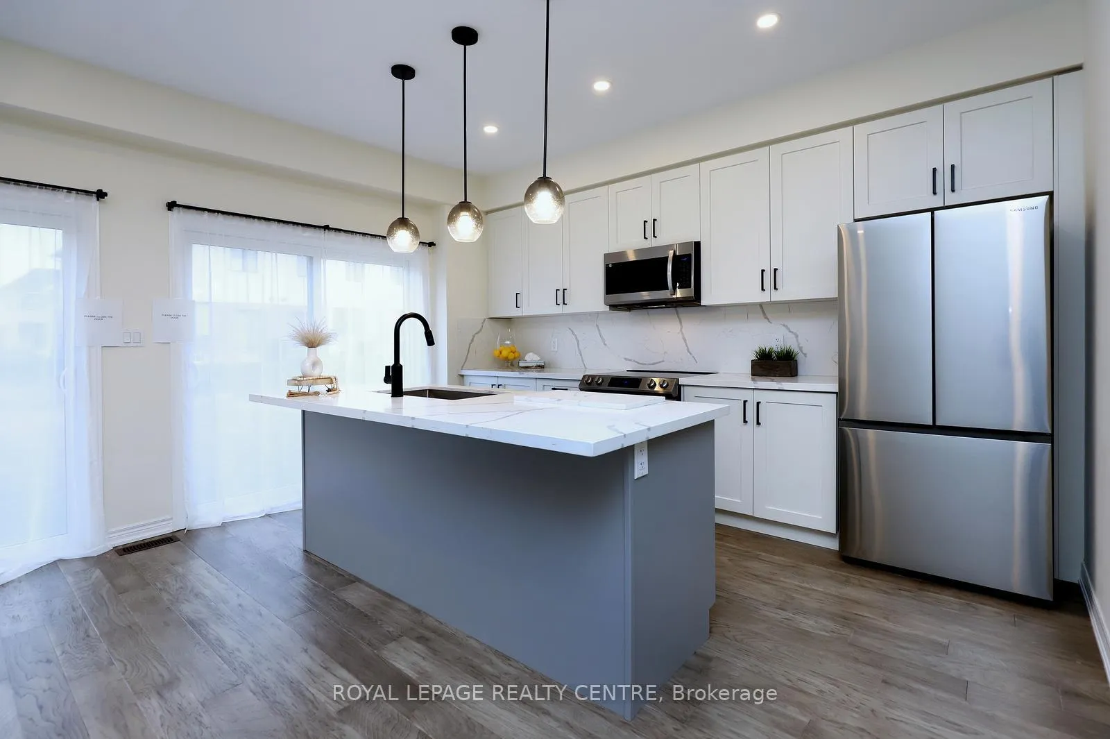 Photo 10 of 64 Genoa Drive, Hamilton, Ryckmans — HOMEH