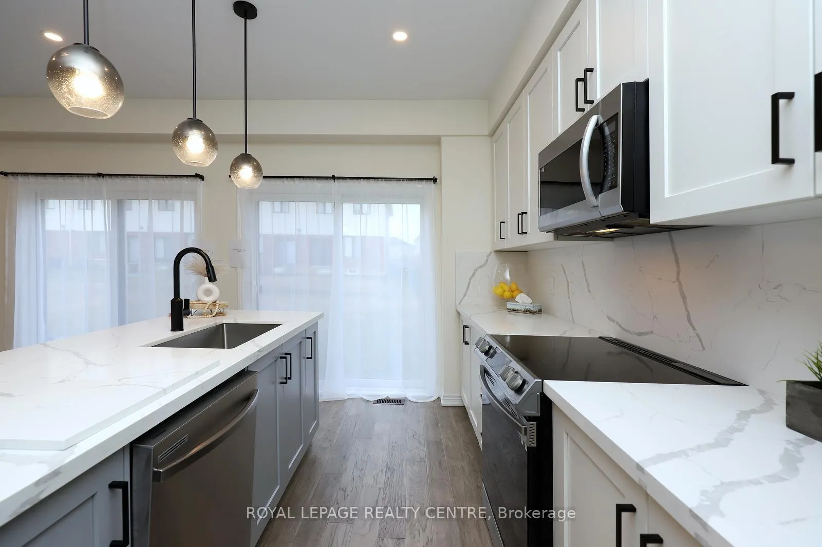 Photo 13 of 64 Genoa Drive, Hamilton, Ryckmans — HOMEH